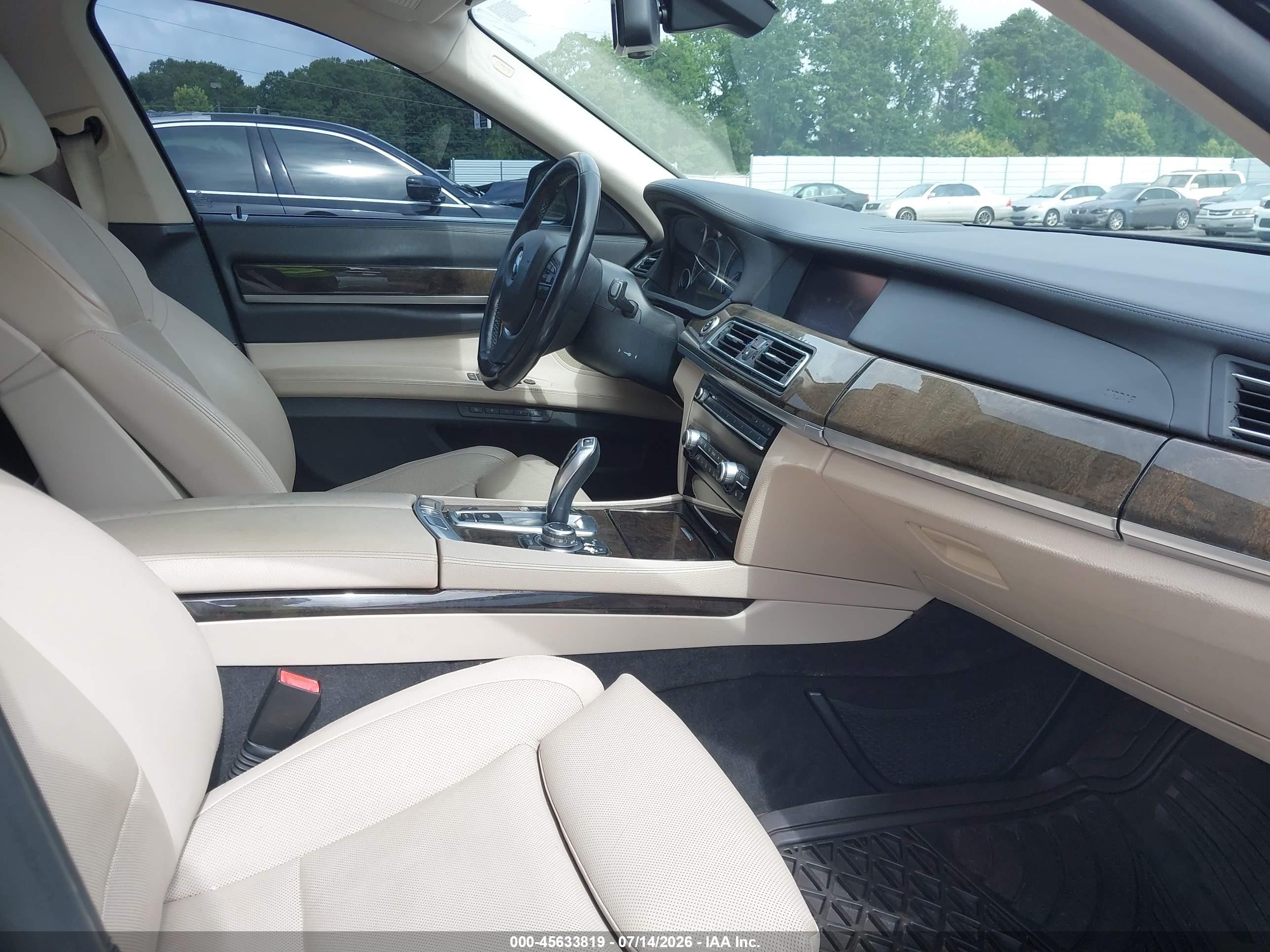 2012 Bmw 740i   Gray vin: WBAKA4C51CC613698