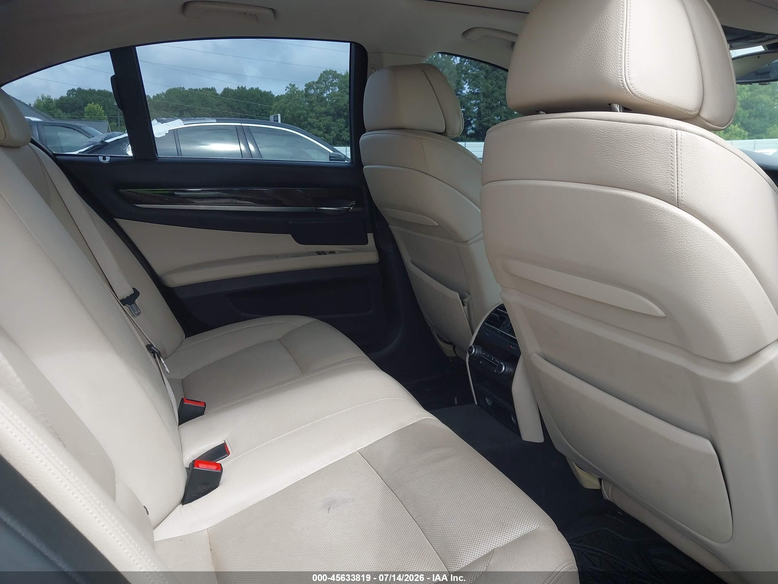 2012 Bmw 740i   Gray vin: WBAKA4C51CC613698