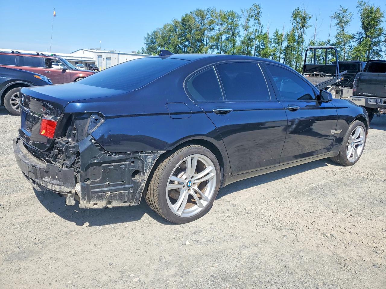 2011 Bmw 740 I Черный vin: WBAKA4C52BC392093