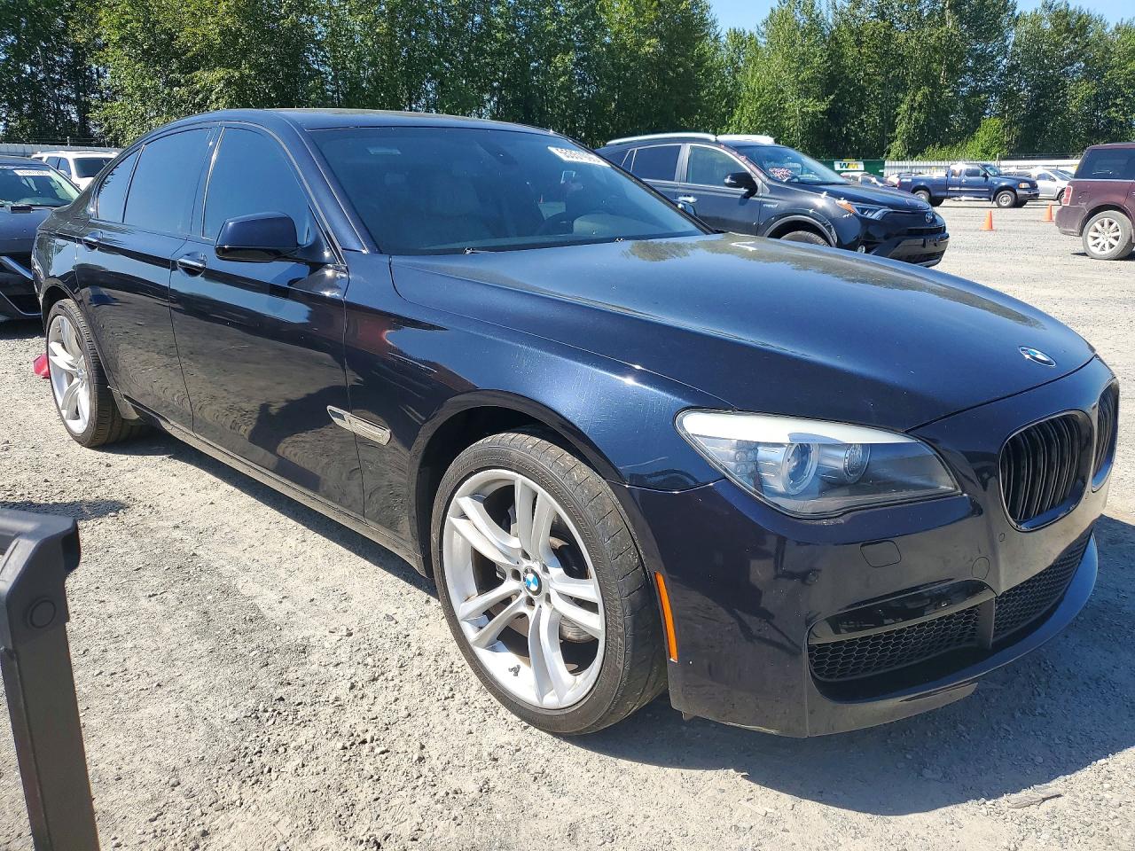 2011 Bmw 740 I Черный vin: WBAKA4C52BC392093