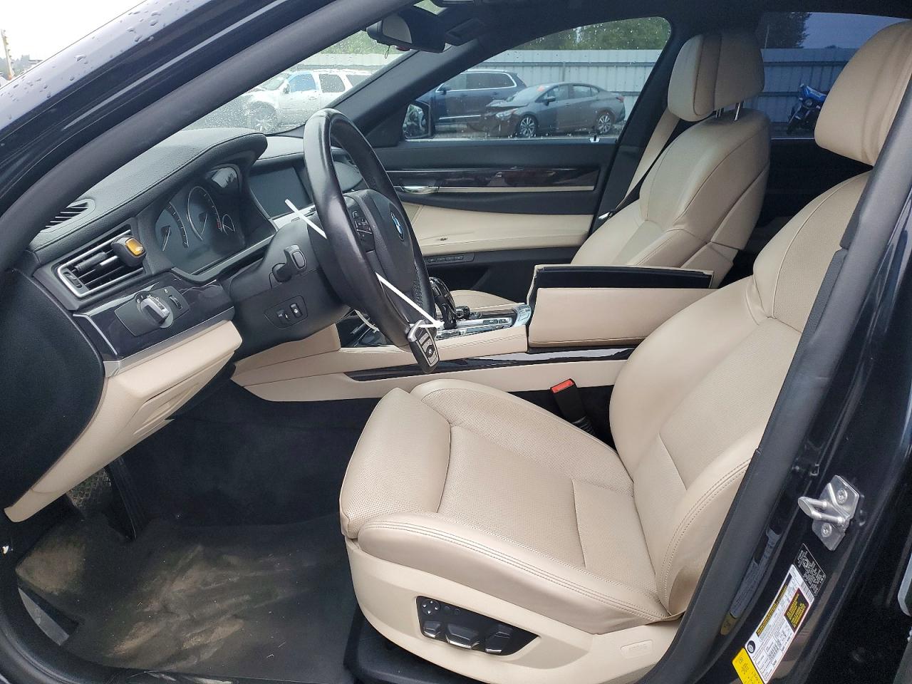 2011 Bmw 740 I Черный vin: WBAKA4C52BC392093