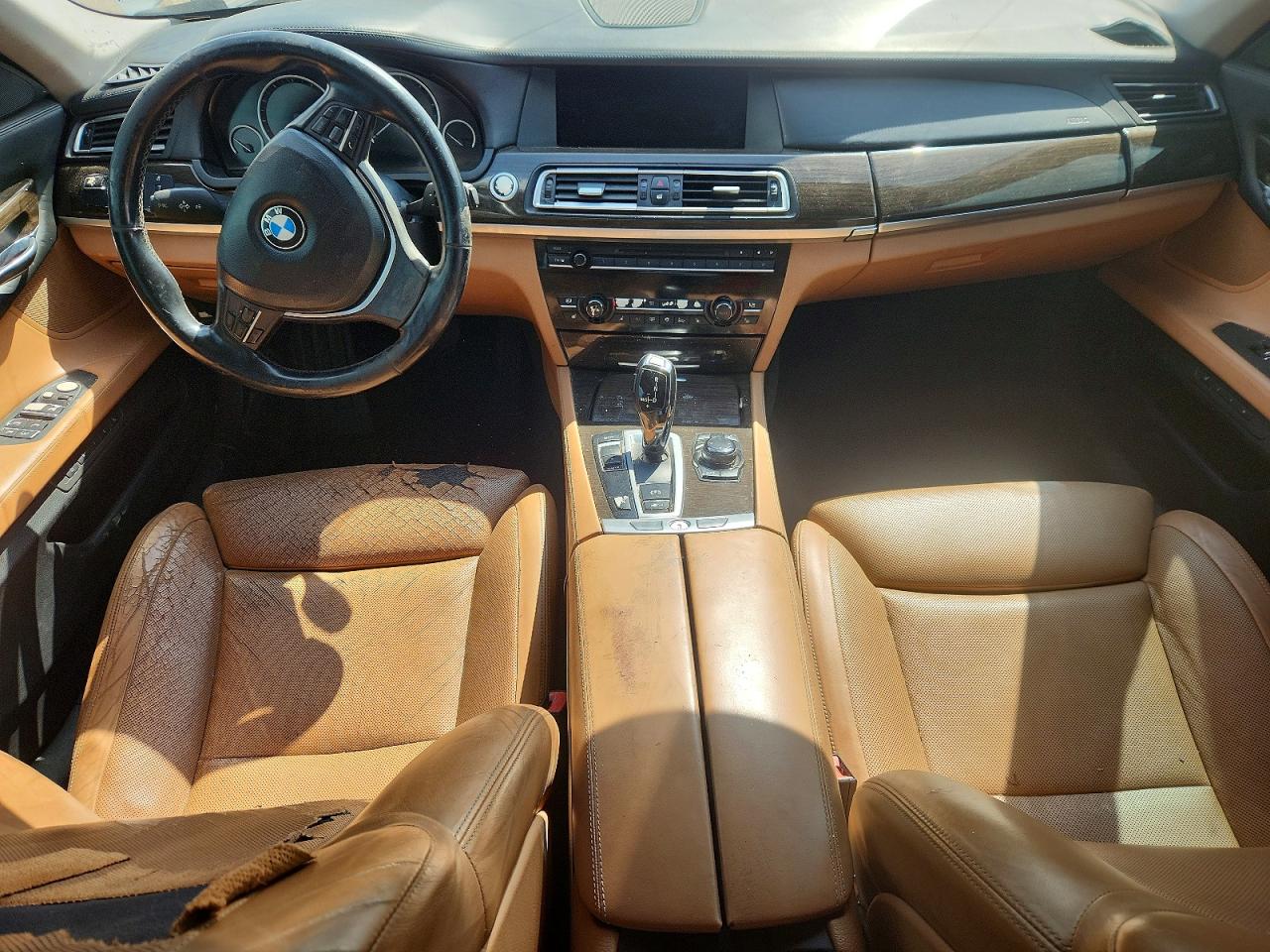 2012 Bmw 740 I White vin: WBAKA4C54CDS99121