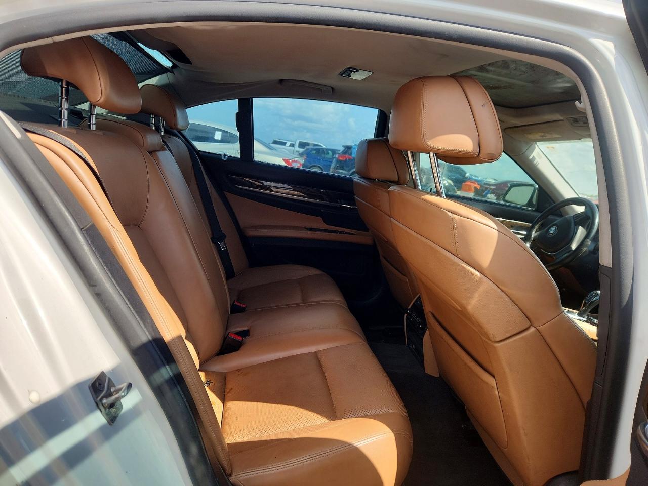 2012 Bmw 740 I White vin: WBAKA4C54CDS99121