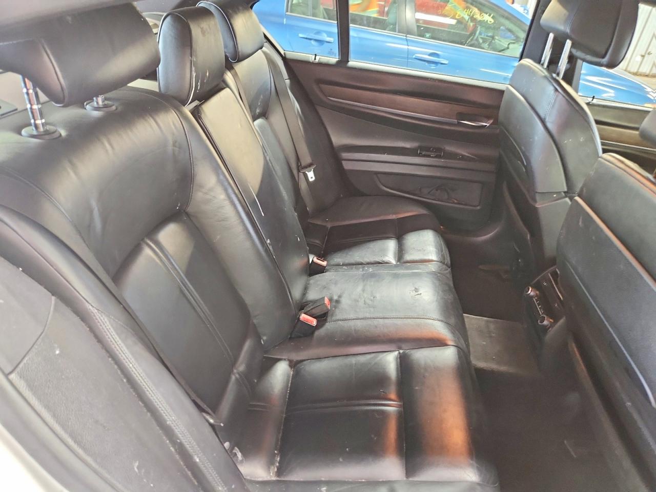 2012 Bmw 740 I Белый vin: WBAKA4C54CDS99197