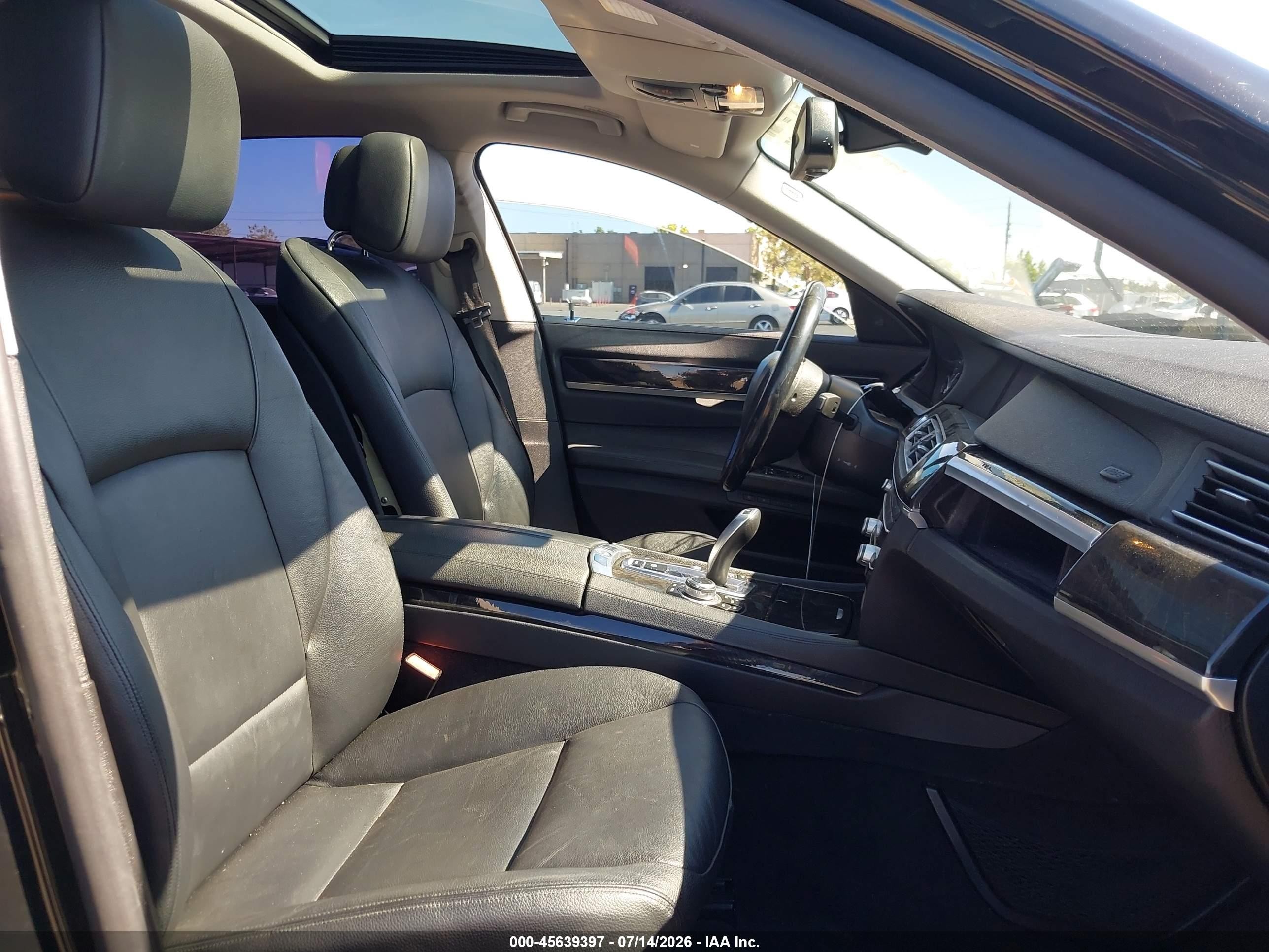 2012 Bmw 740i   Black vin: WBAKA4C56CC613289