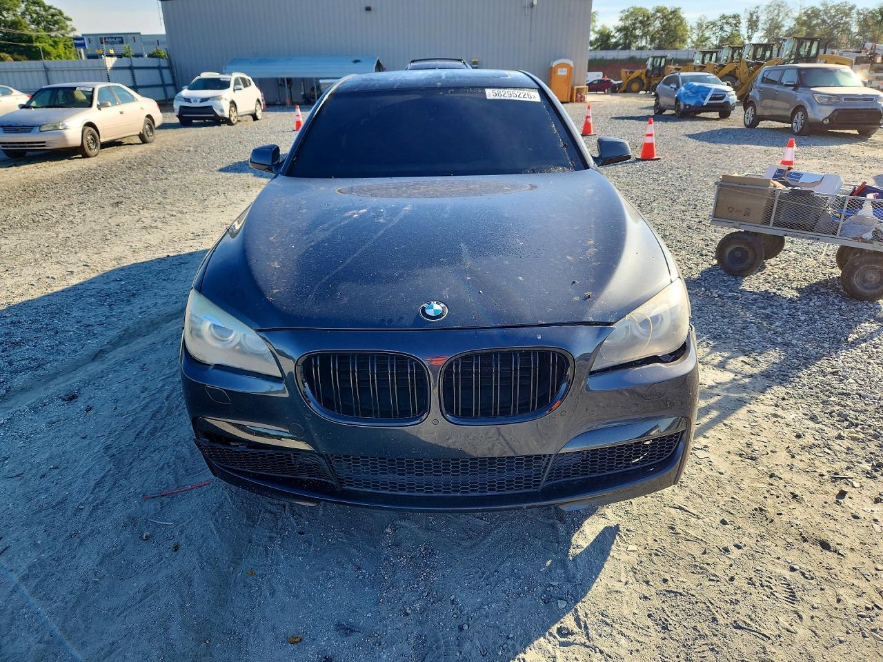 2011 Bmw 740 I Gray vin: WBAKA4C57BC392333