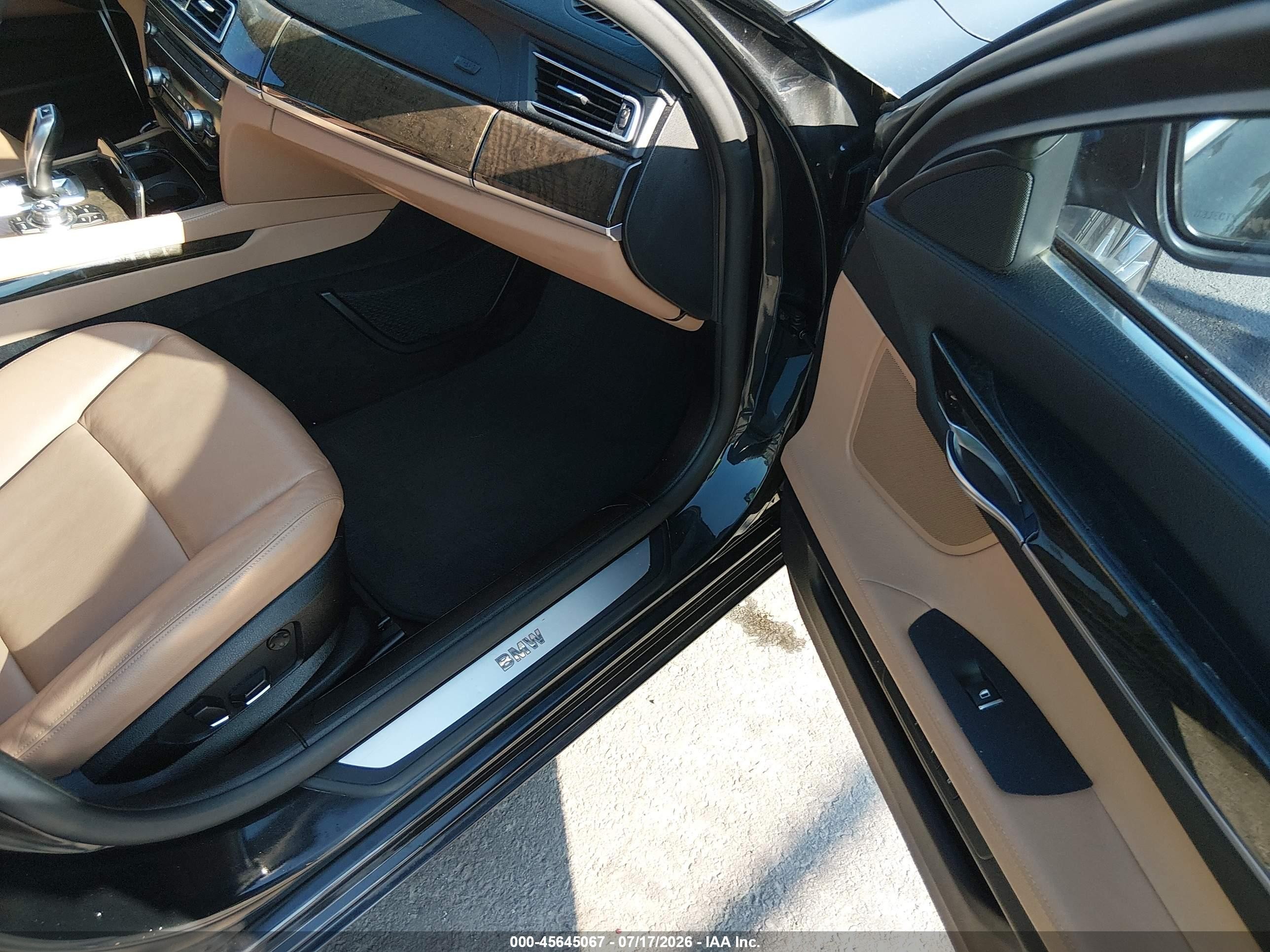 2012 Bmw 740i   Black vin: WBAKA4C59CC613660