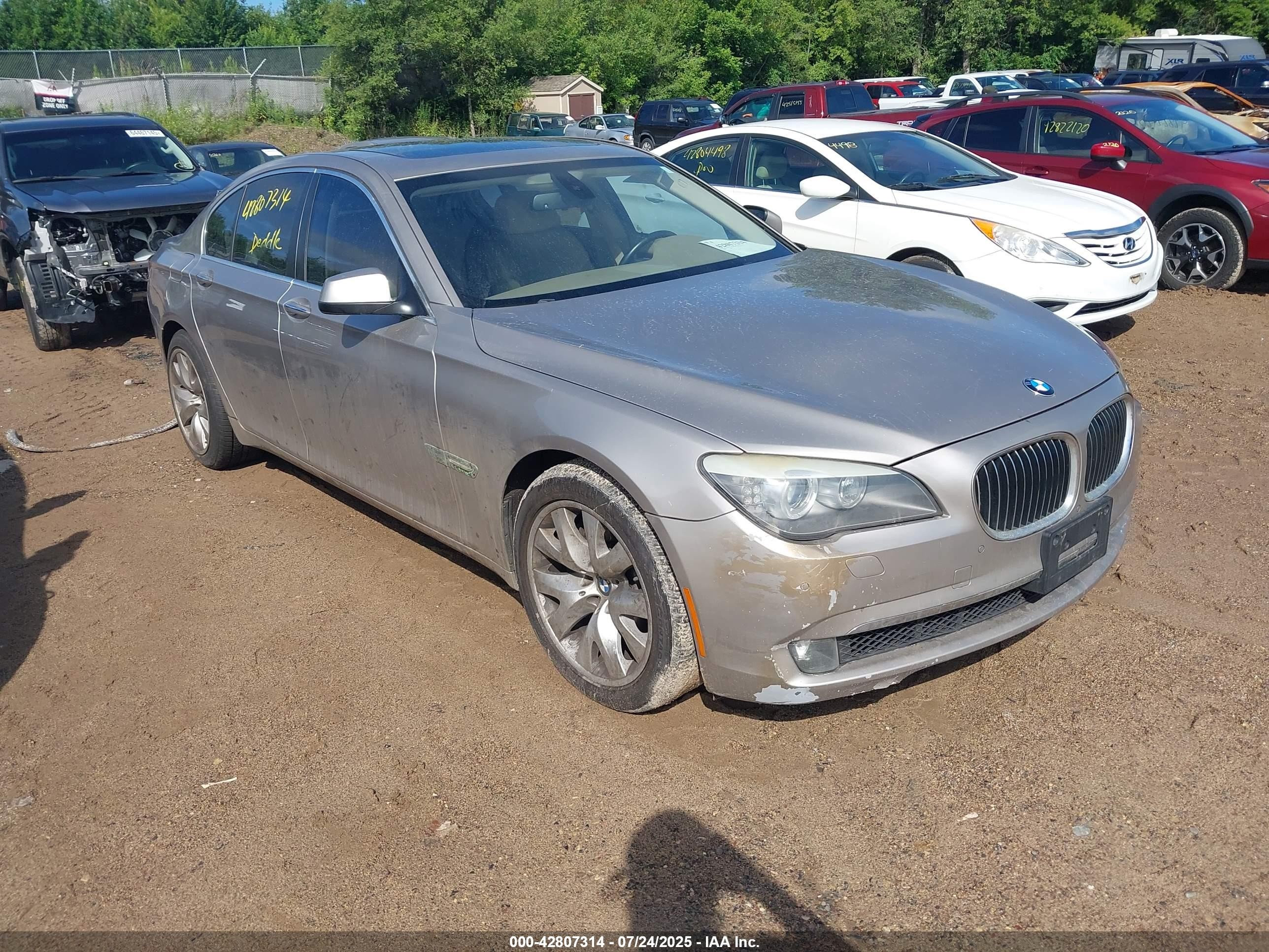 2009 Bmw 750i   Gray vin: WBAKA83509CY35262
