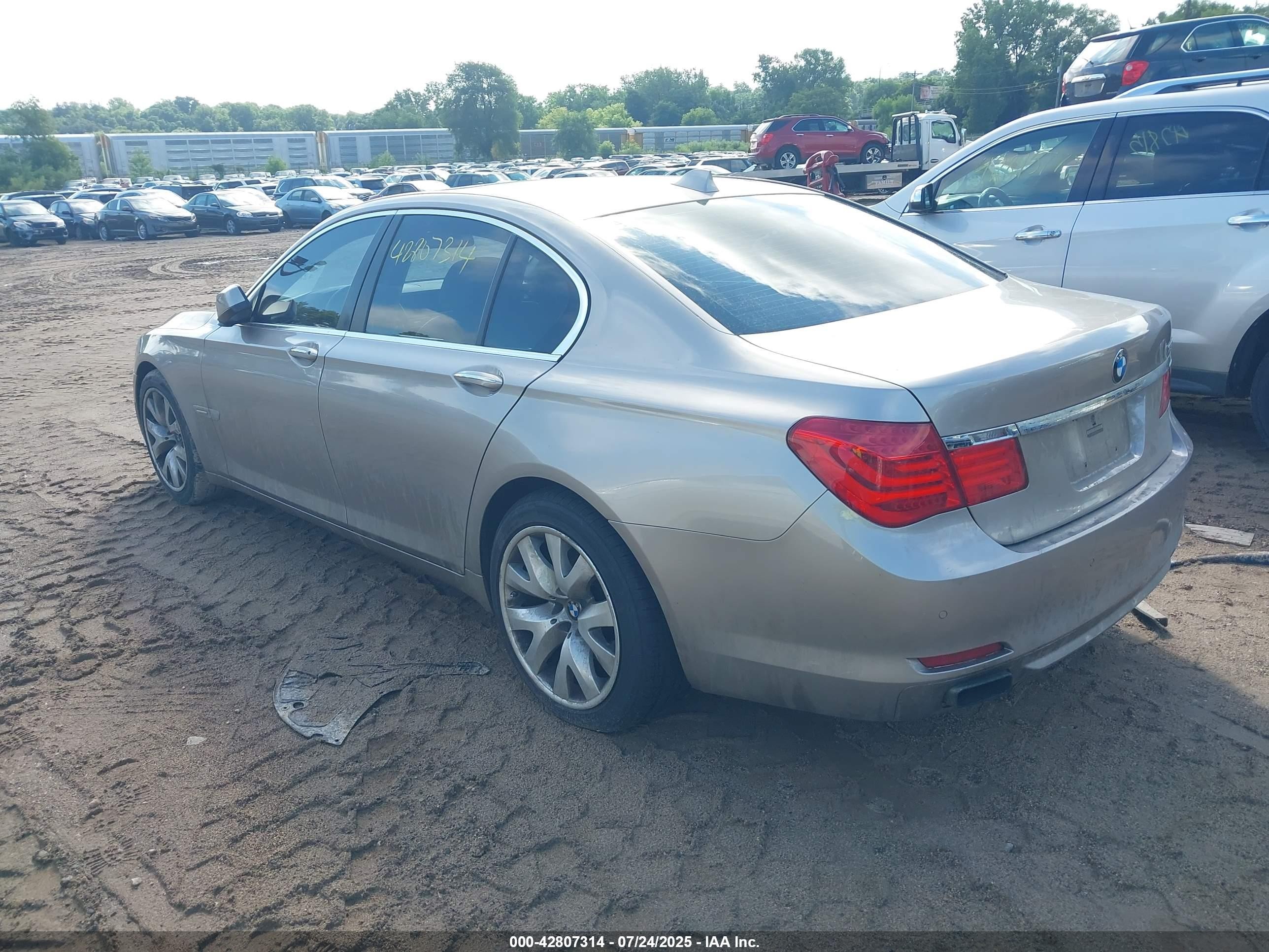 2009 Bmw 750i   Gray vin: WBAKA83509CY35262