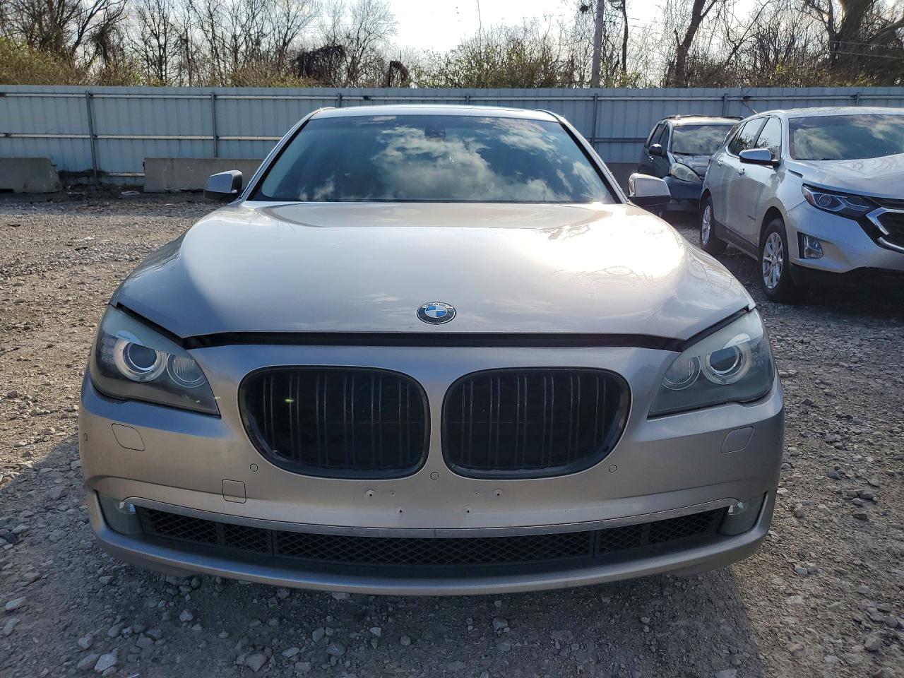 2009 Bmw 750 I Золотой vin: WBAKA83539CY34087