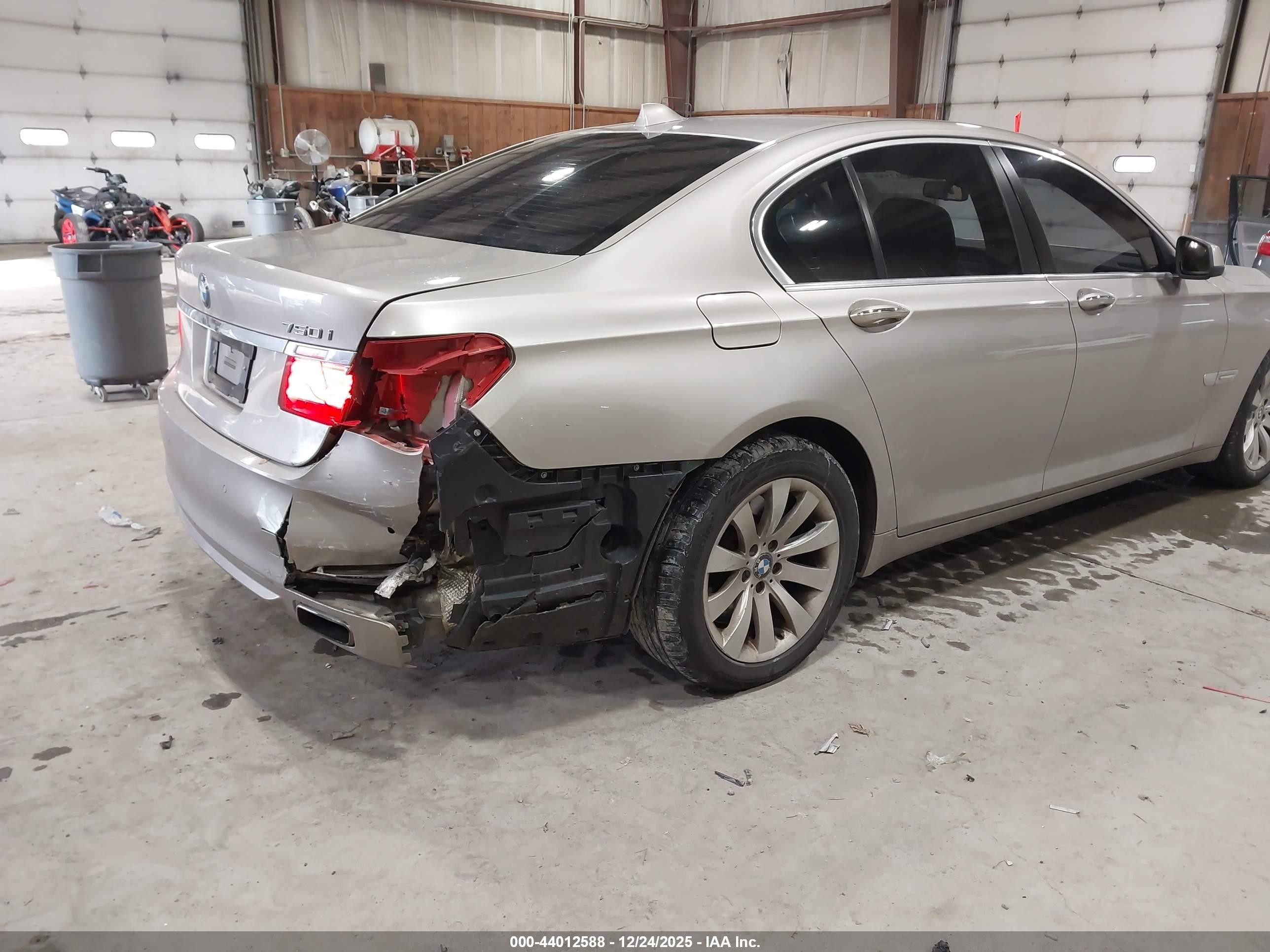 2009 Bmw 750i   Gray vin: WBAKA83579CY33833