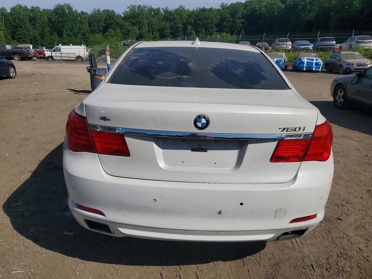 2011 Bmw Alpina B7 Белый vin: WBAKA8C50BCY37115
