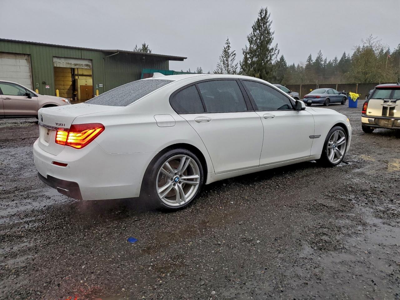 2012 Bmw 750 I White vin: WBAKA8C50CCY37875