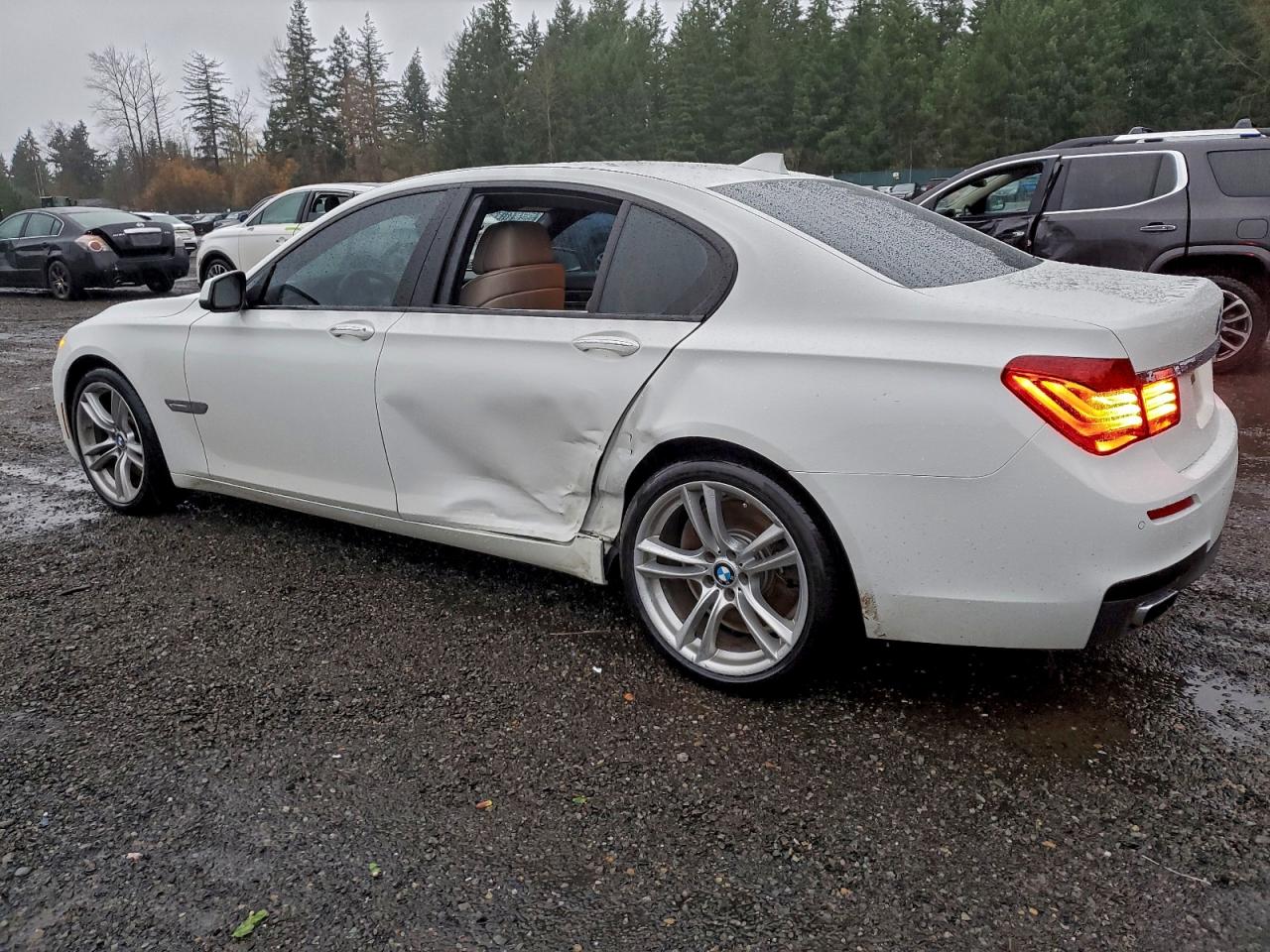2012 Bmw 750 I White vin: WBAKA8C50CCY37875