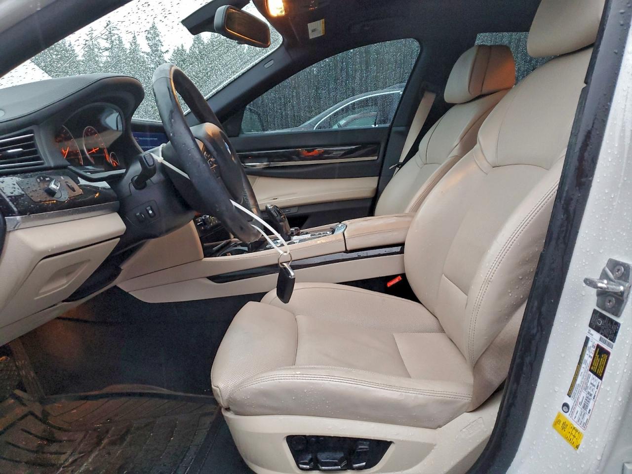 2012 Bmw 750 I White vin: WBAKA8C50CCY37875