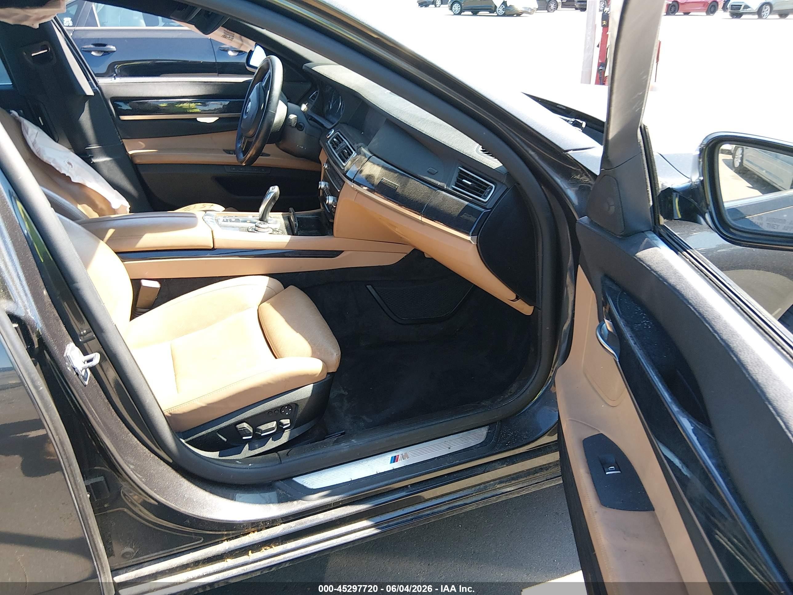 2010 Bmw 750i   Black vin: WBAKA8C51ACY35677