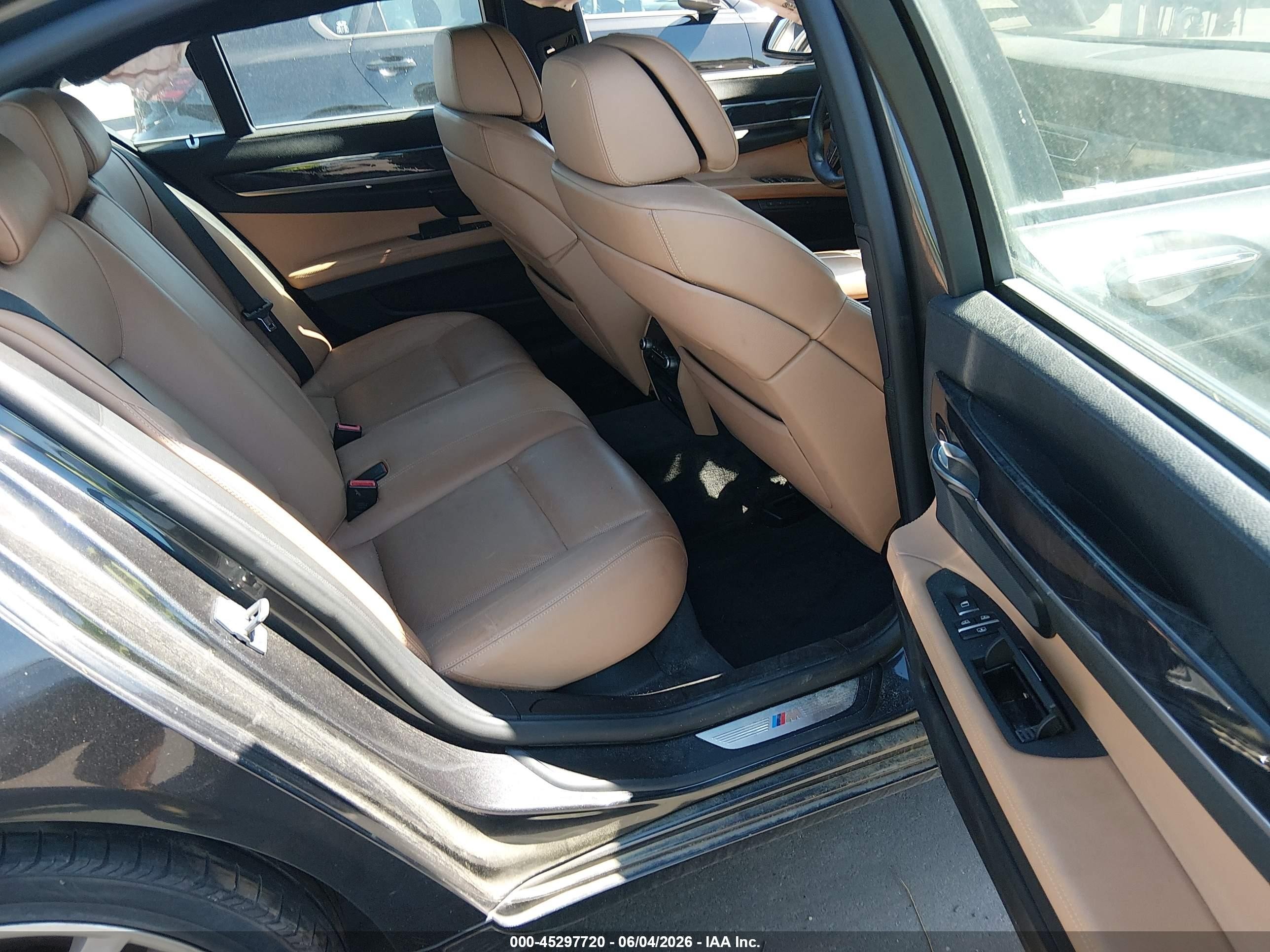 2010 Bmw 750i   Black vin: WBAKA8C51ACY35677