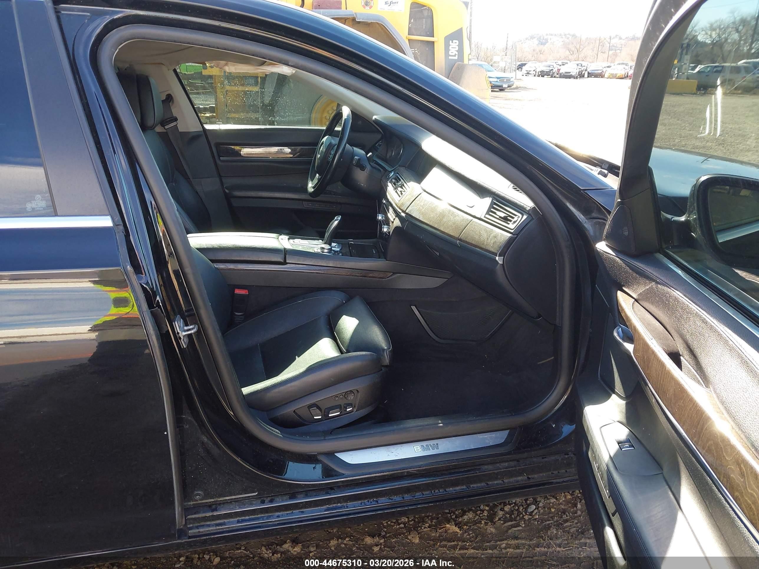 2012 Bmw 750i   Black vin: WBAKA8C51CCY37951