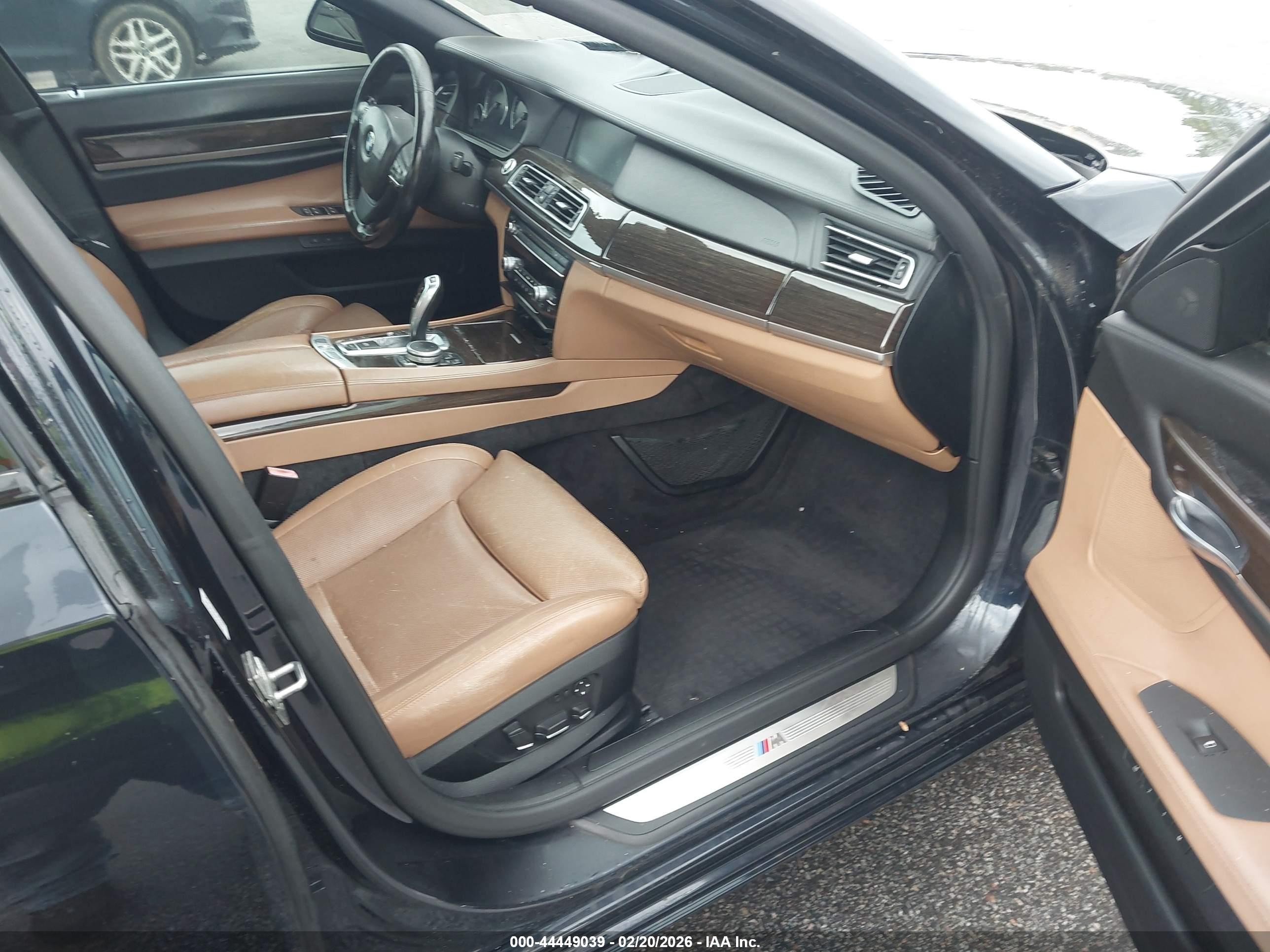 2010 Bmw 750i   Black vin: WBAKA8C52ACY36028