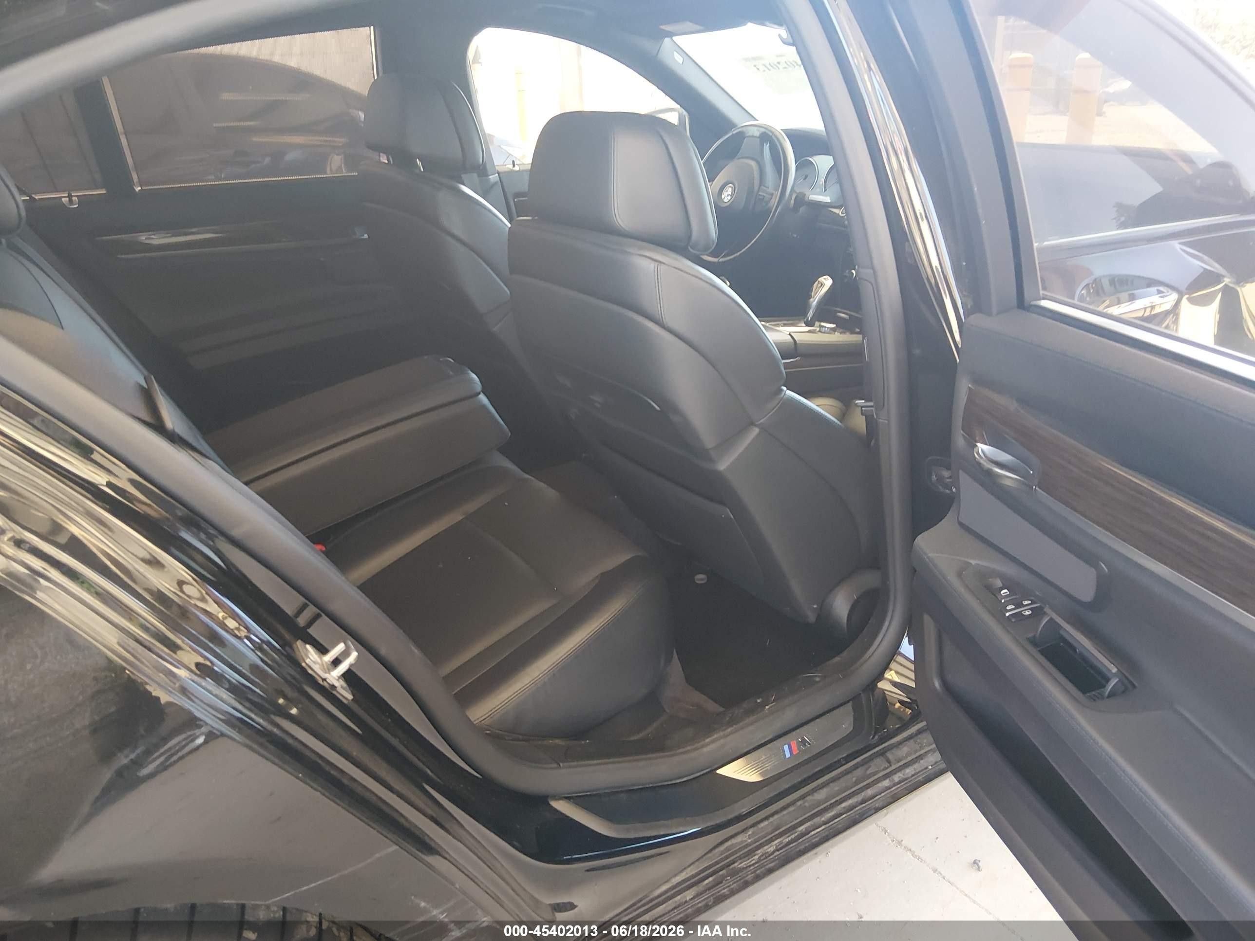 2010 Bmw 750i   Black vin: WBAKA8C53ACY35924