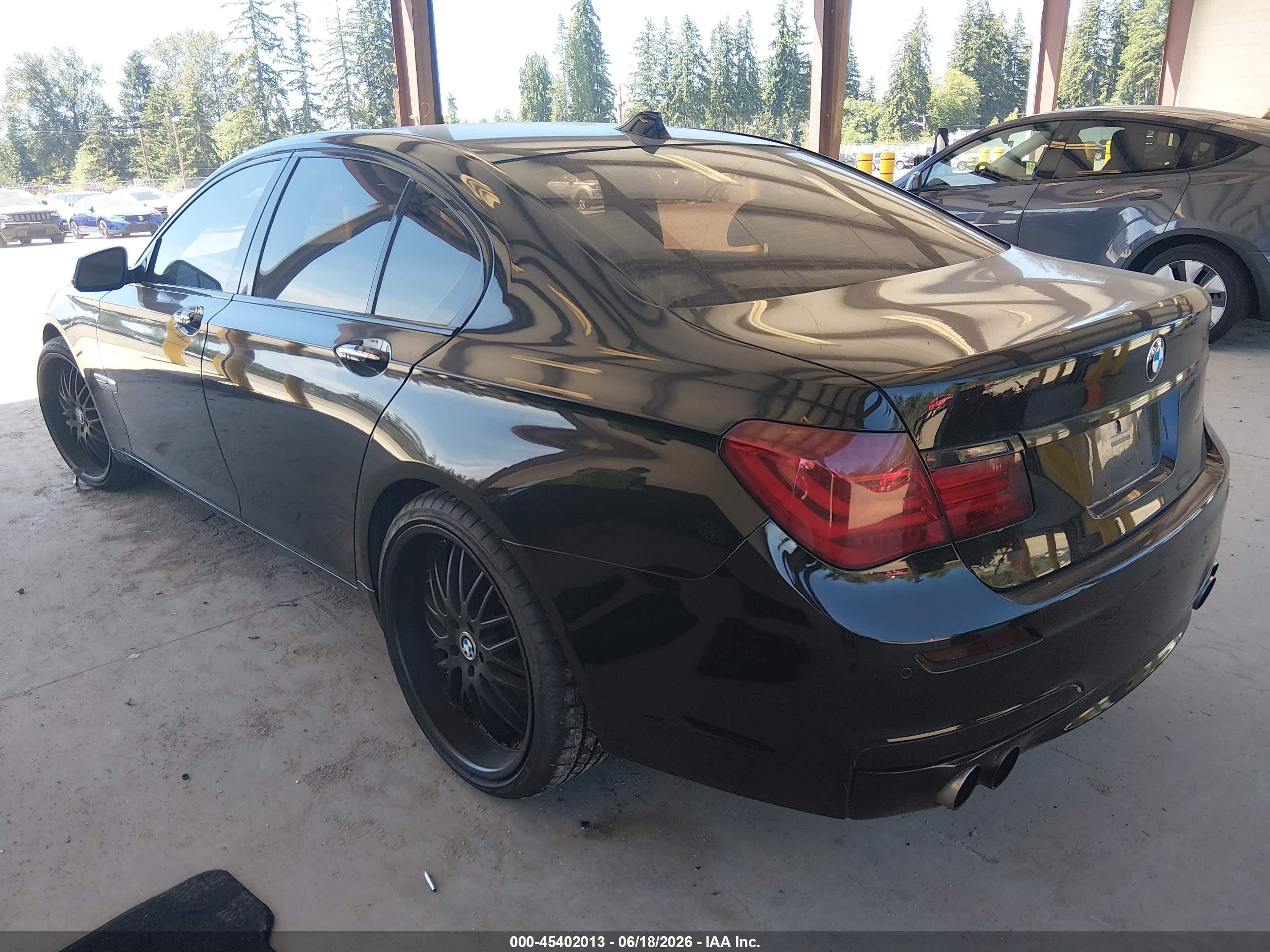 2010 Bmw 750i   Black vin: WBAKA8C53ACY35924