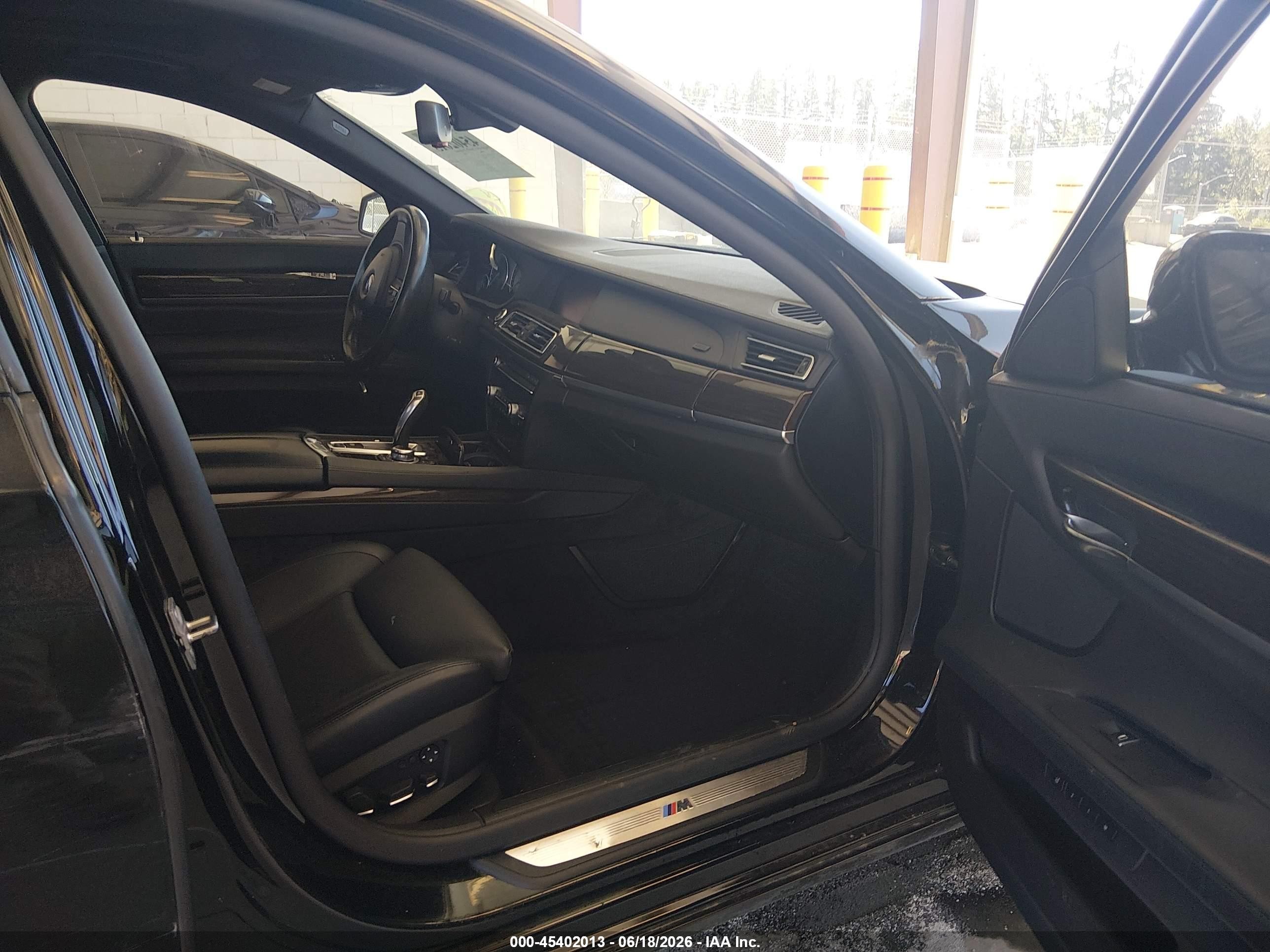 2010 Bmw 750i   Black vin: WBAKA8C53ACY35924