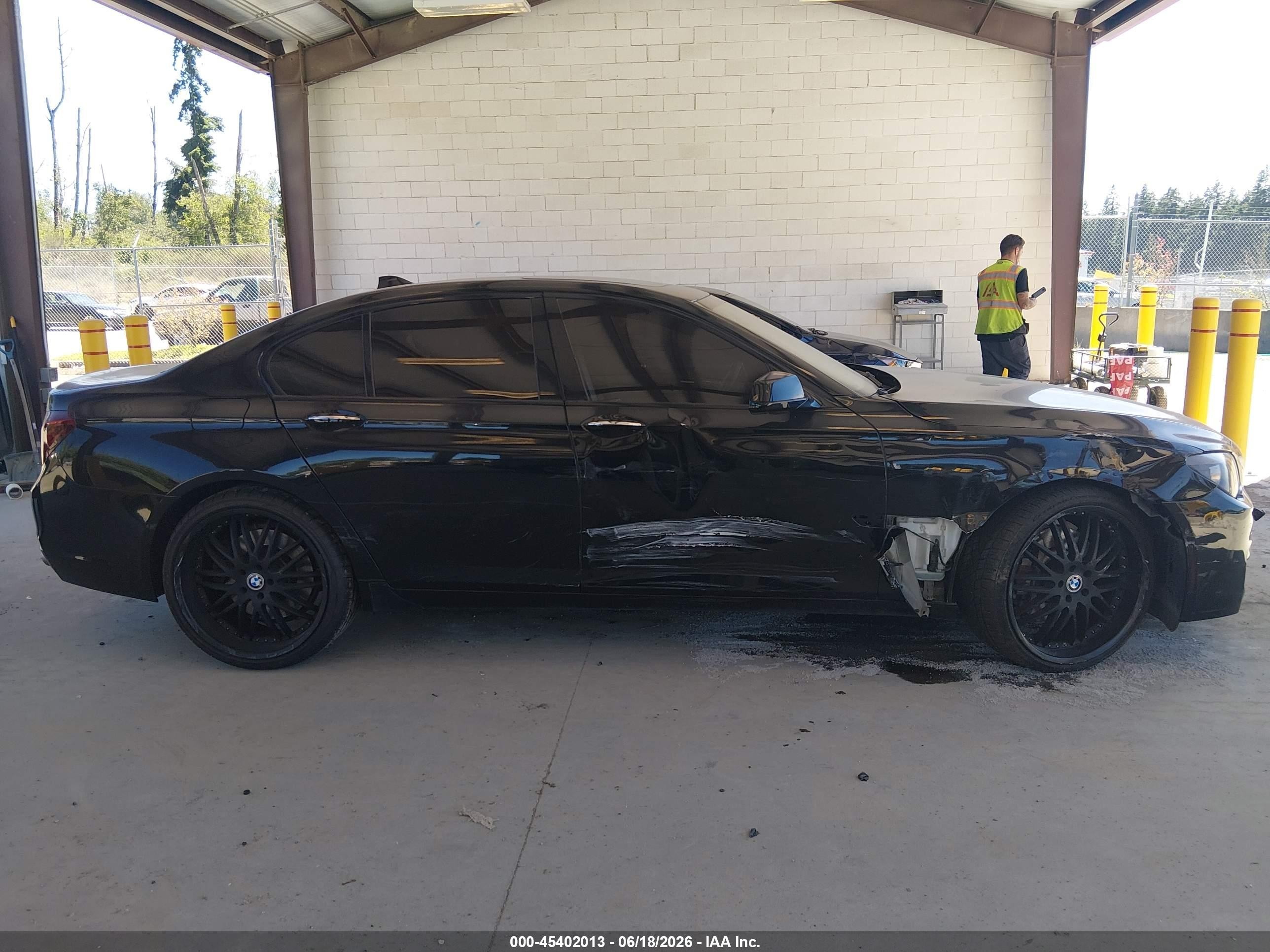 2010 Bmw 750i   Black vin: WBAKA8C53ACY35924