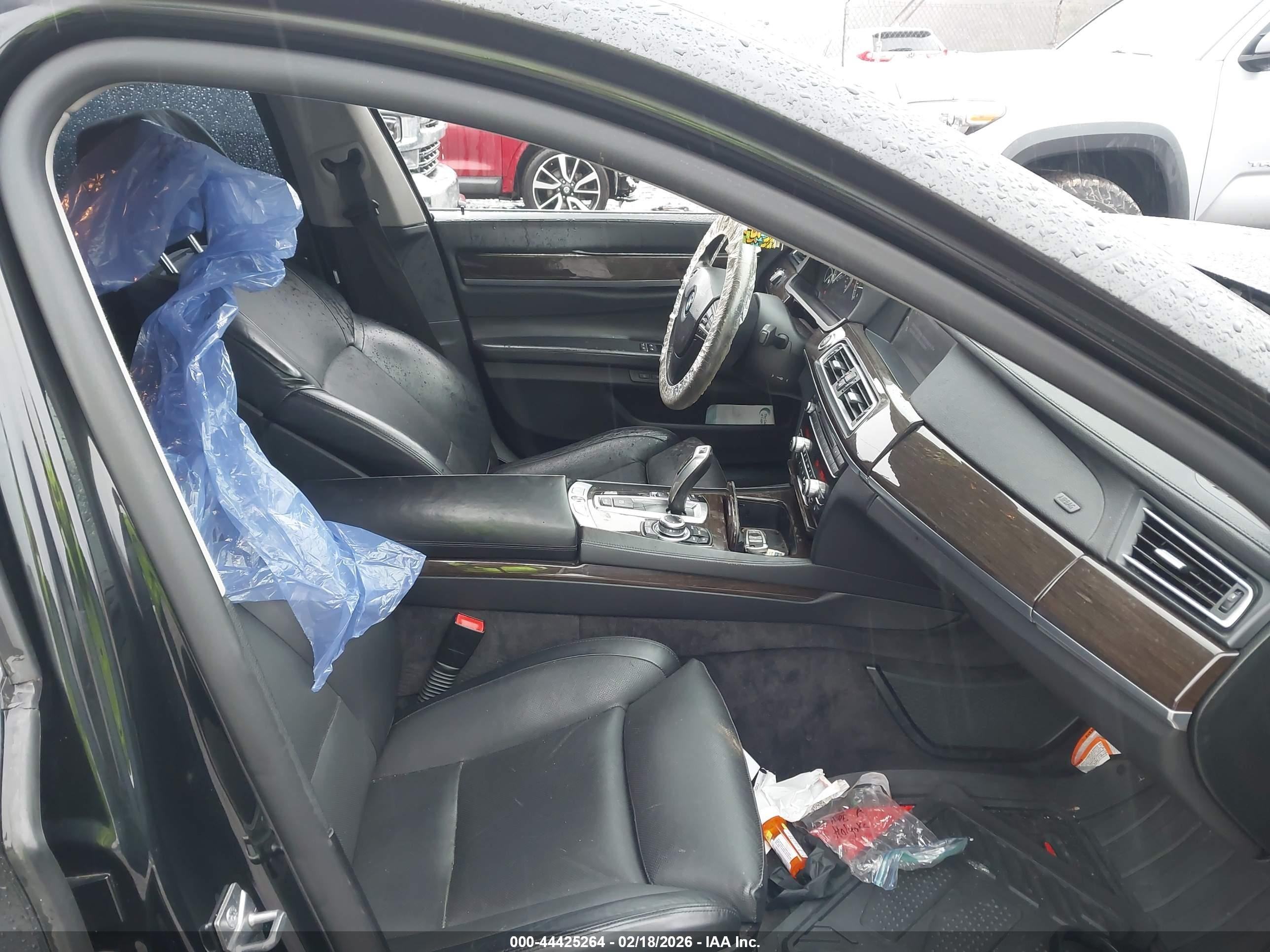 2010 Bmw 750i   Gray vin: WBAKA8C56ACY35755