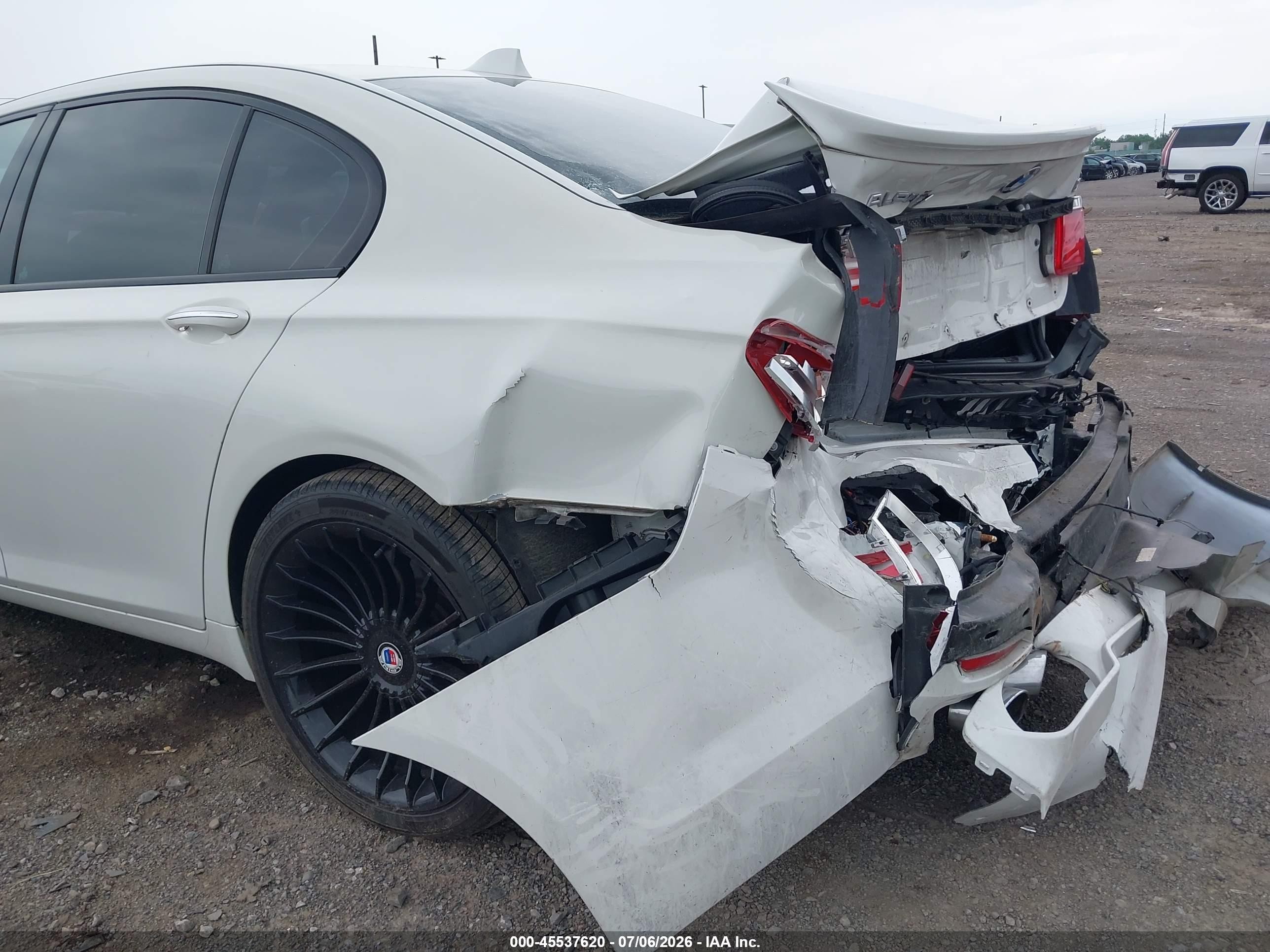 2012 Bmw 750i   White vin: WBAKA8C56CC447024