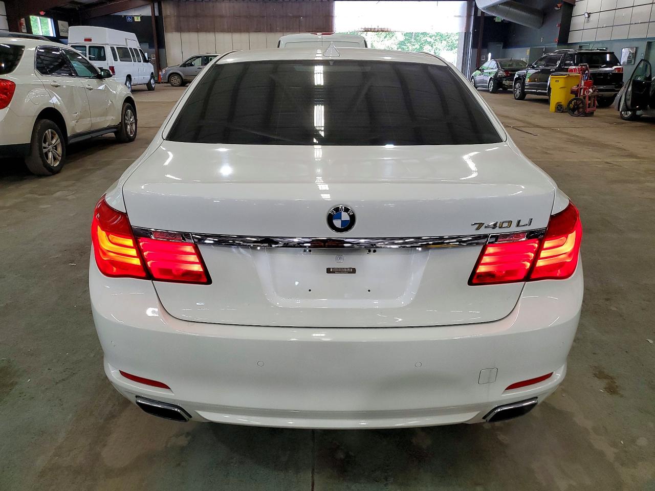 2012 Bmw 740 Li White vin: WBAKB4C50CC576026