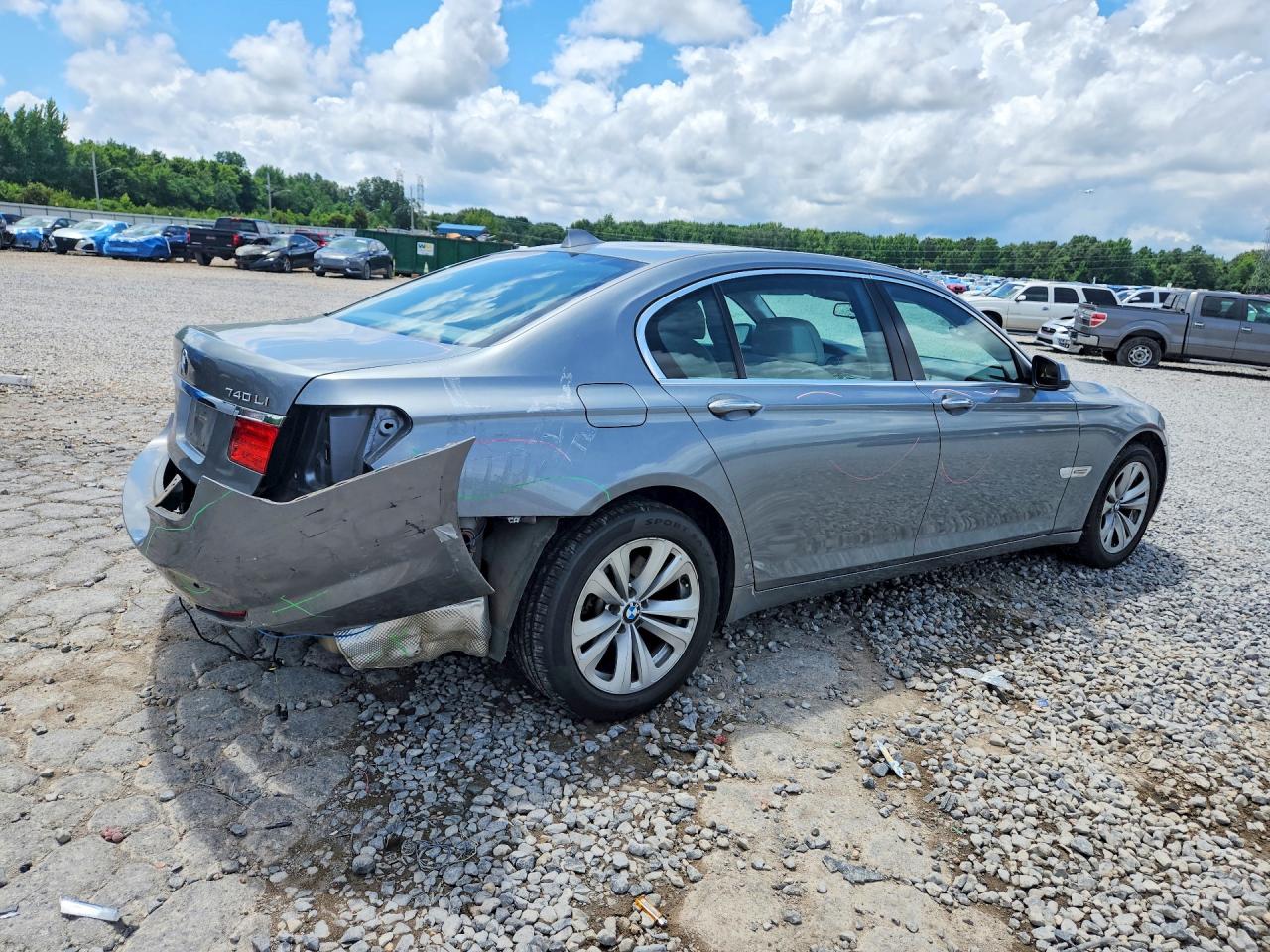 2011 Bmw 740 Li Серый vin: WBAKB4C54BC574889