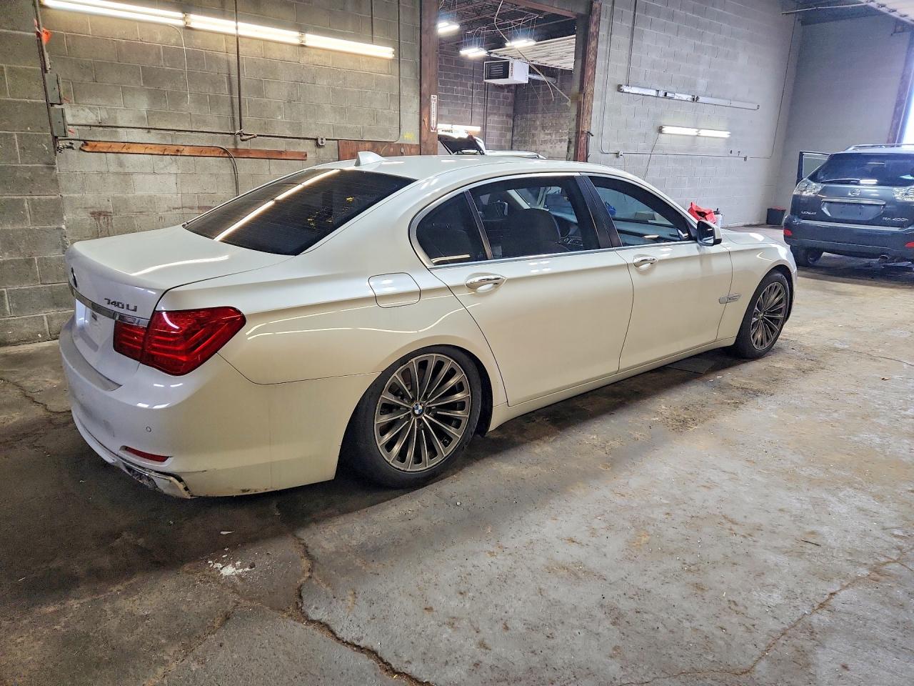 2011 Bmw 740 Li White vin: WBAKB4C55BC573833
