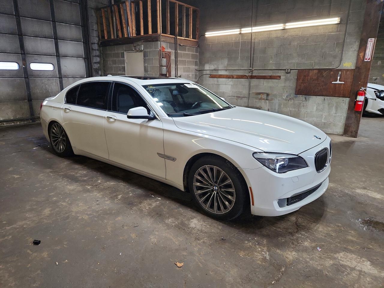2011 Bmw 740 Li White vin: WBAKB4C55BC573833