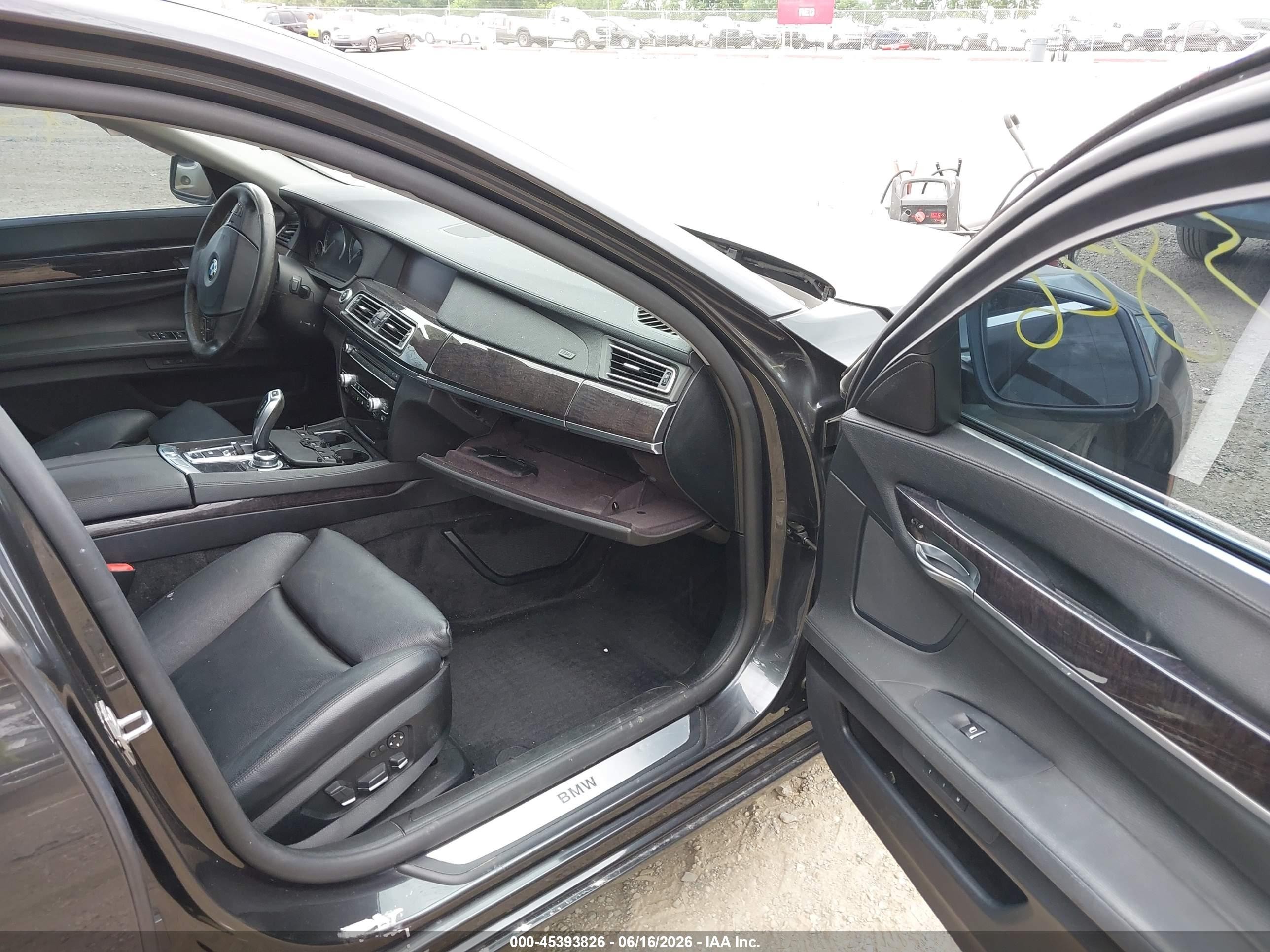 2011 Bmw 740li   Gray vin: WBAKB4C56BC392823