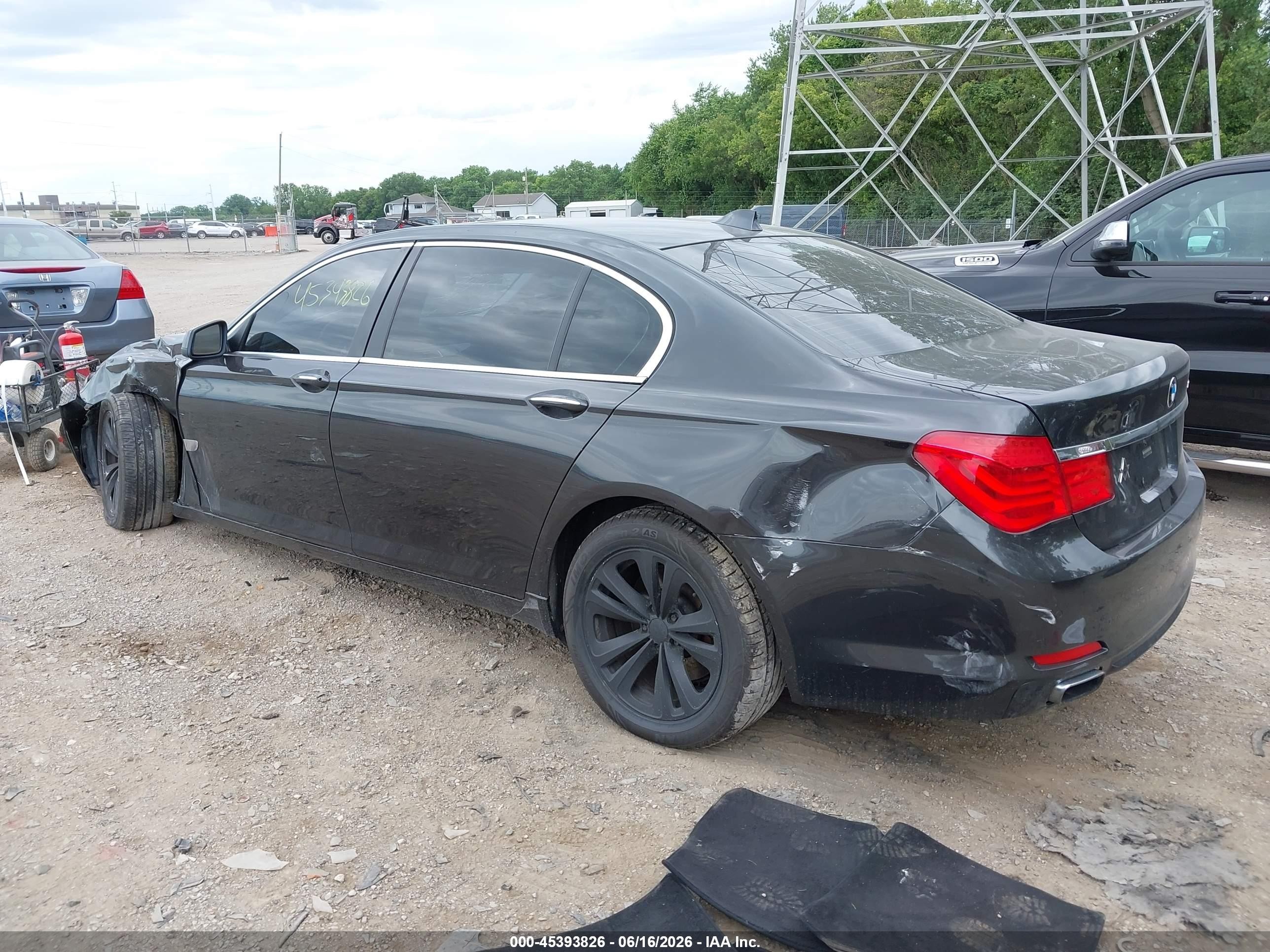 2011 Bmw 740li   Gray vin: WBAKB4C56BC392823