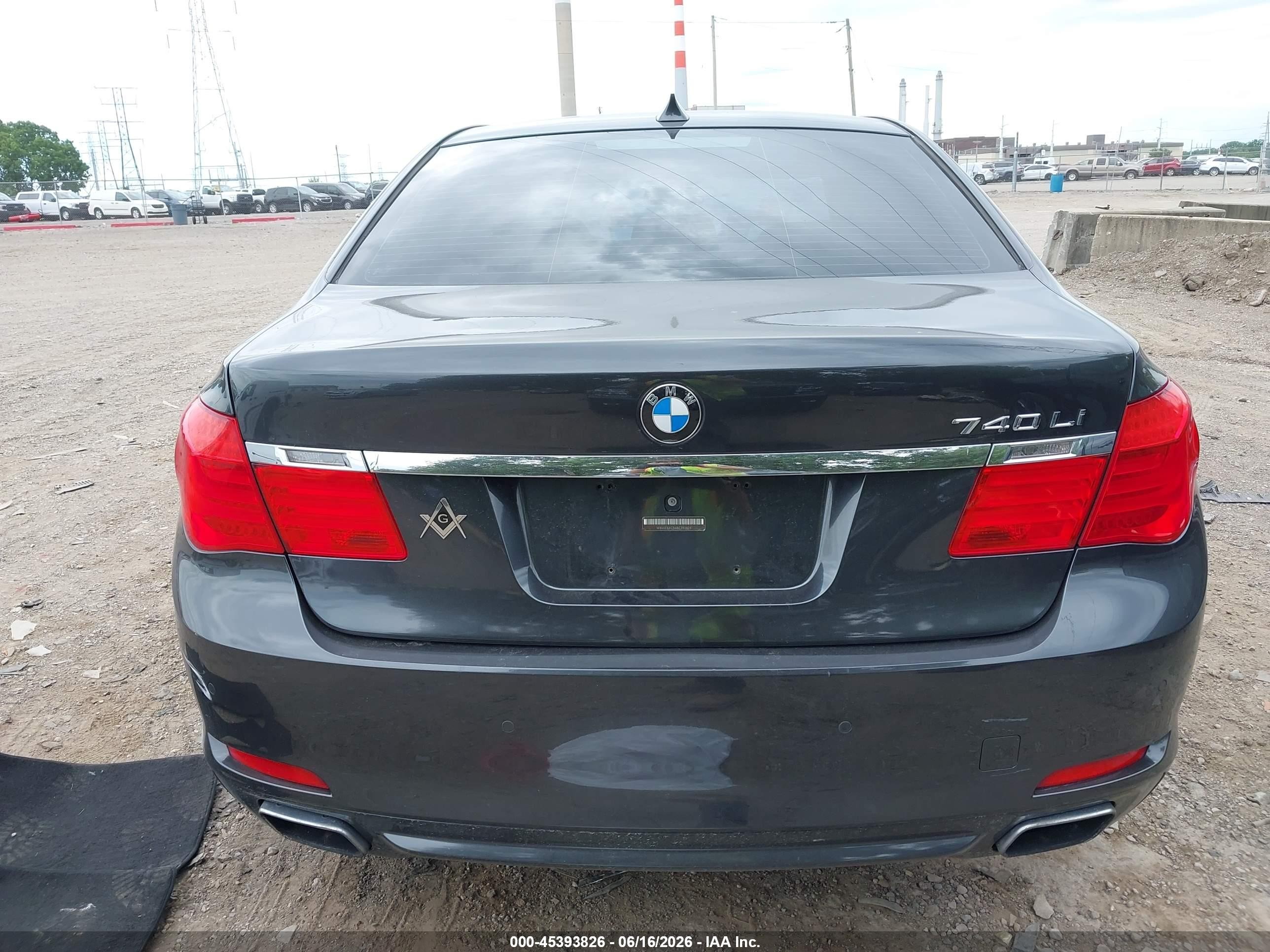 2011 Bmw 740li   Gray vin: WBAKB4C56BC392823