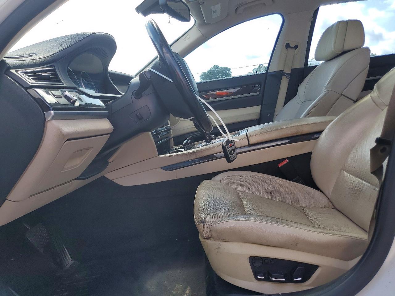 2012 Bmw 740 Li Белый vin: WBAKB4C56CC576533