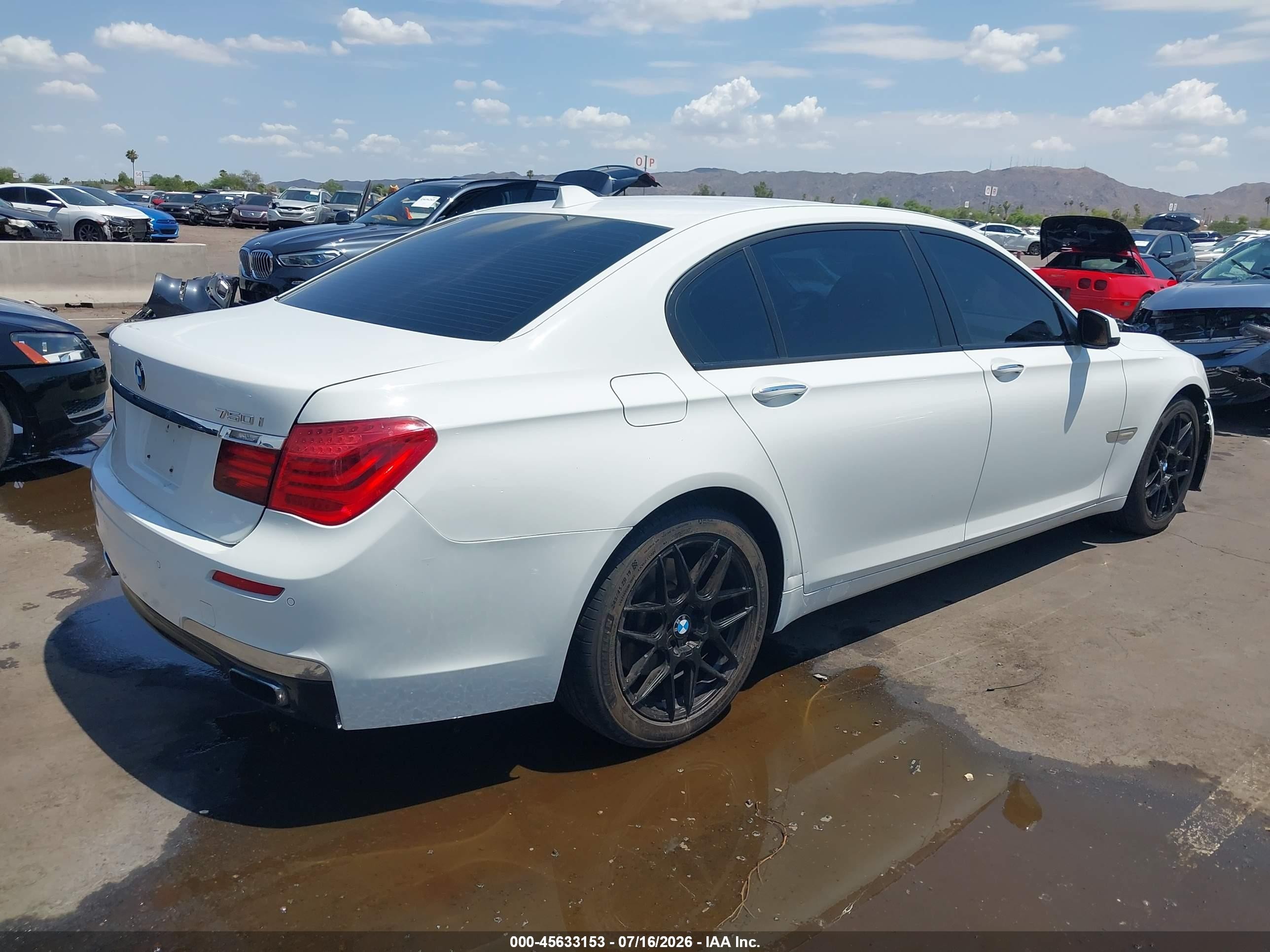 2011 Bmw 740li   White vin: WBAKB4C59BC392962