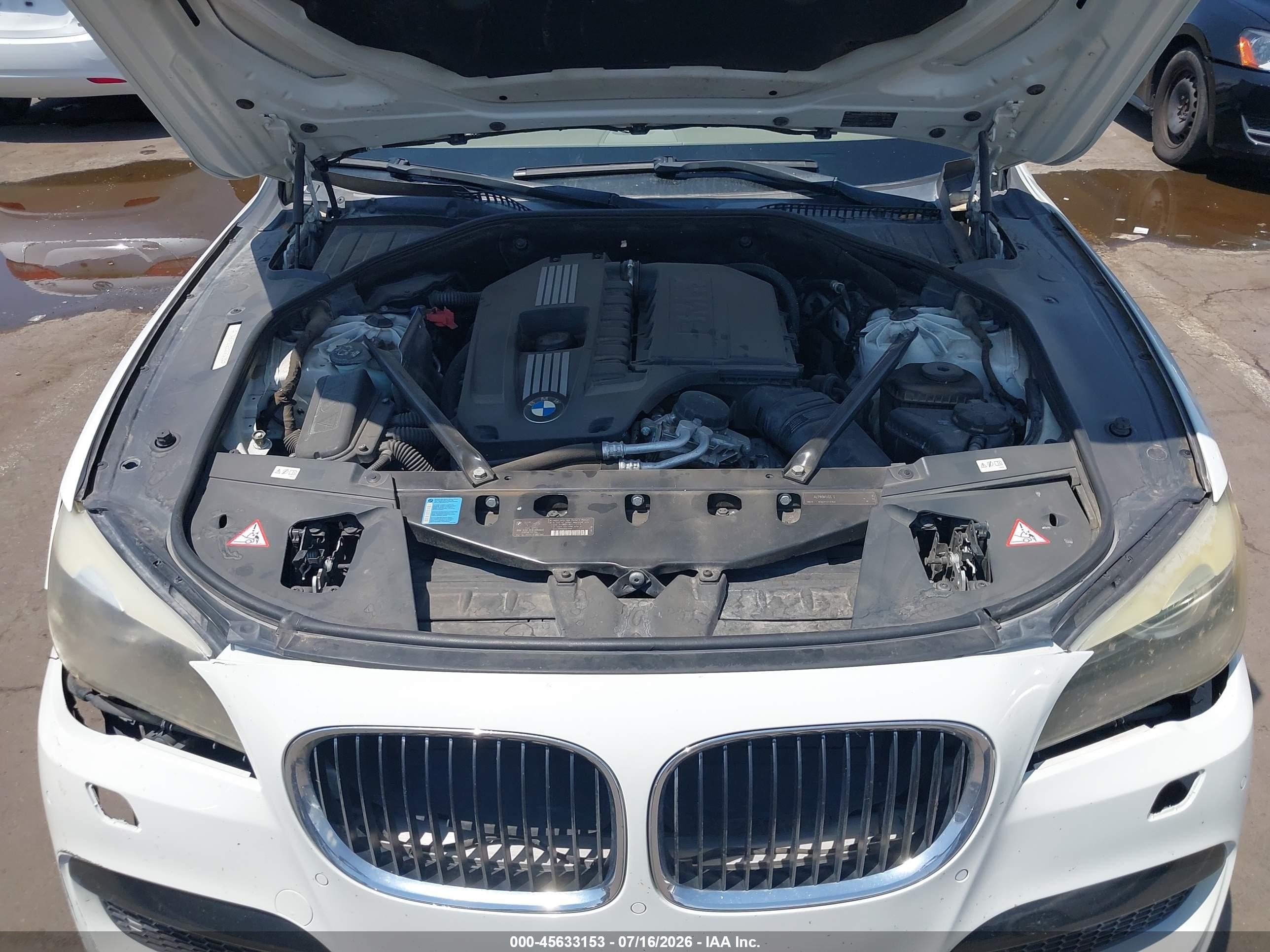 2011 Bmw 740li   White vin: WBAKB4C59BC392962