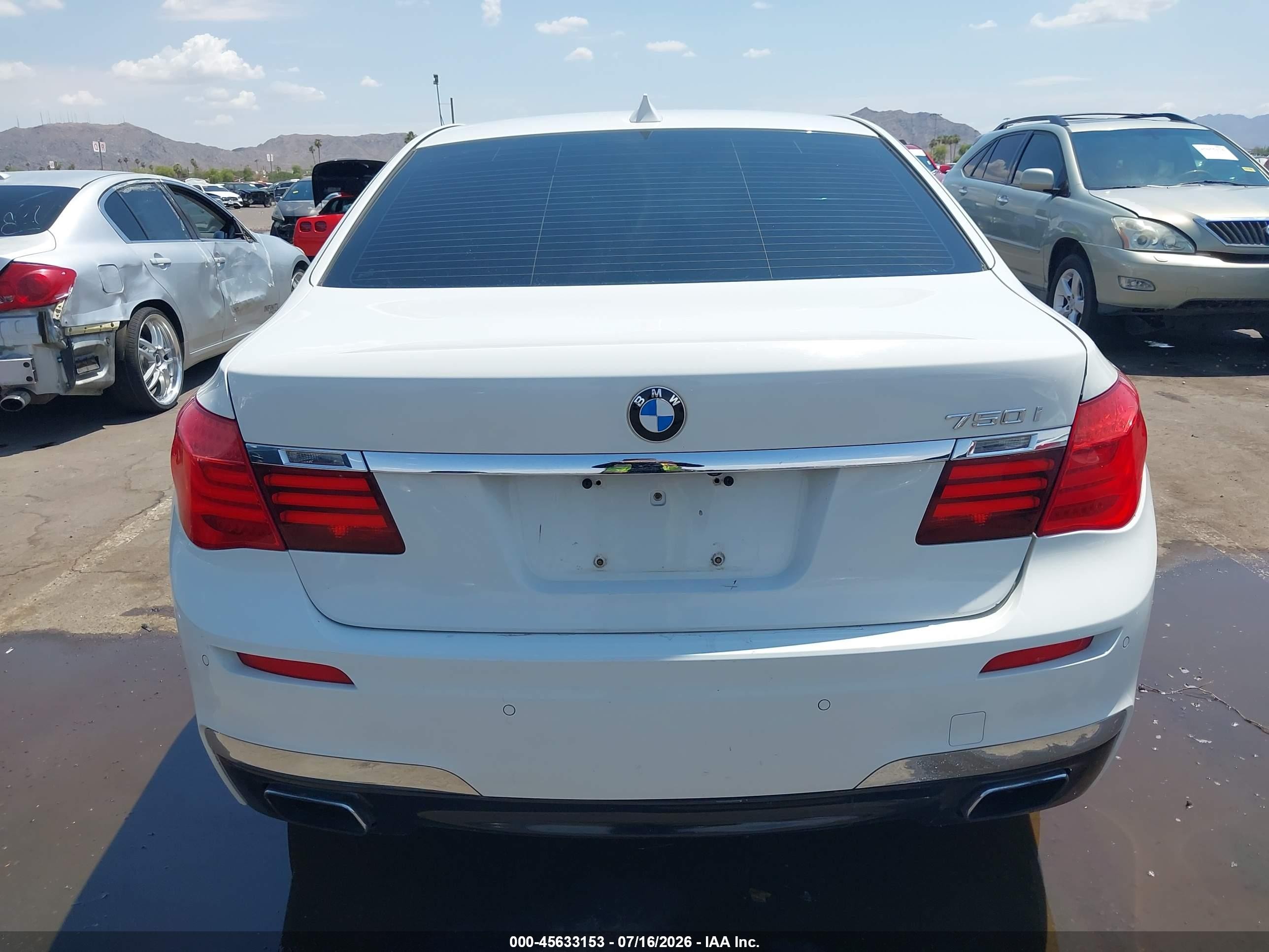 2011 Bmw 740li   White vin: WBAKB4C59BC392962