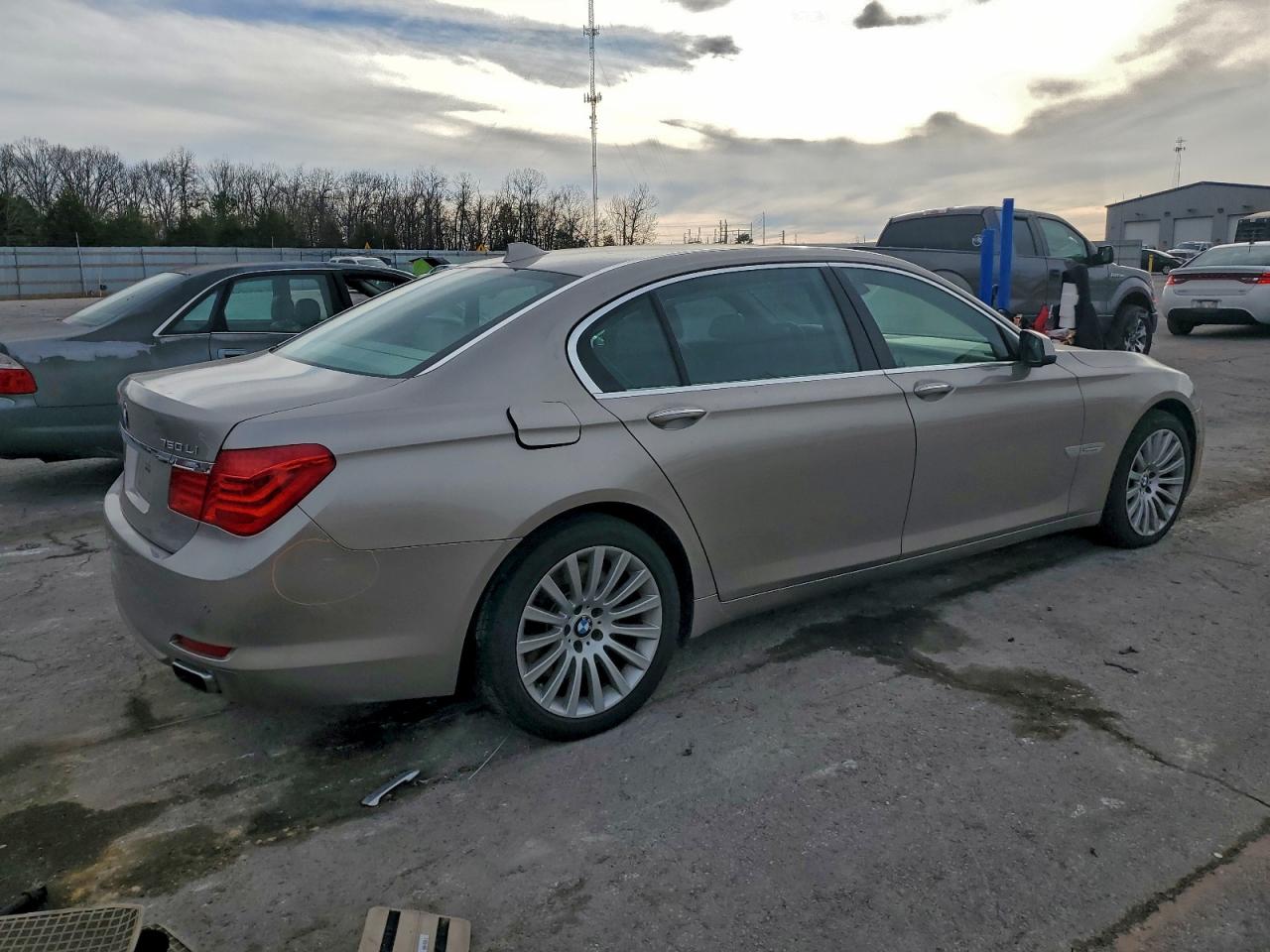2009 Bmw 750 Li Gold vin: WBAKB83519CY57364