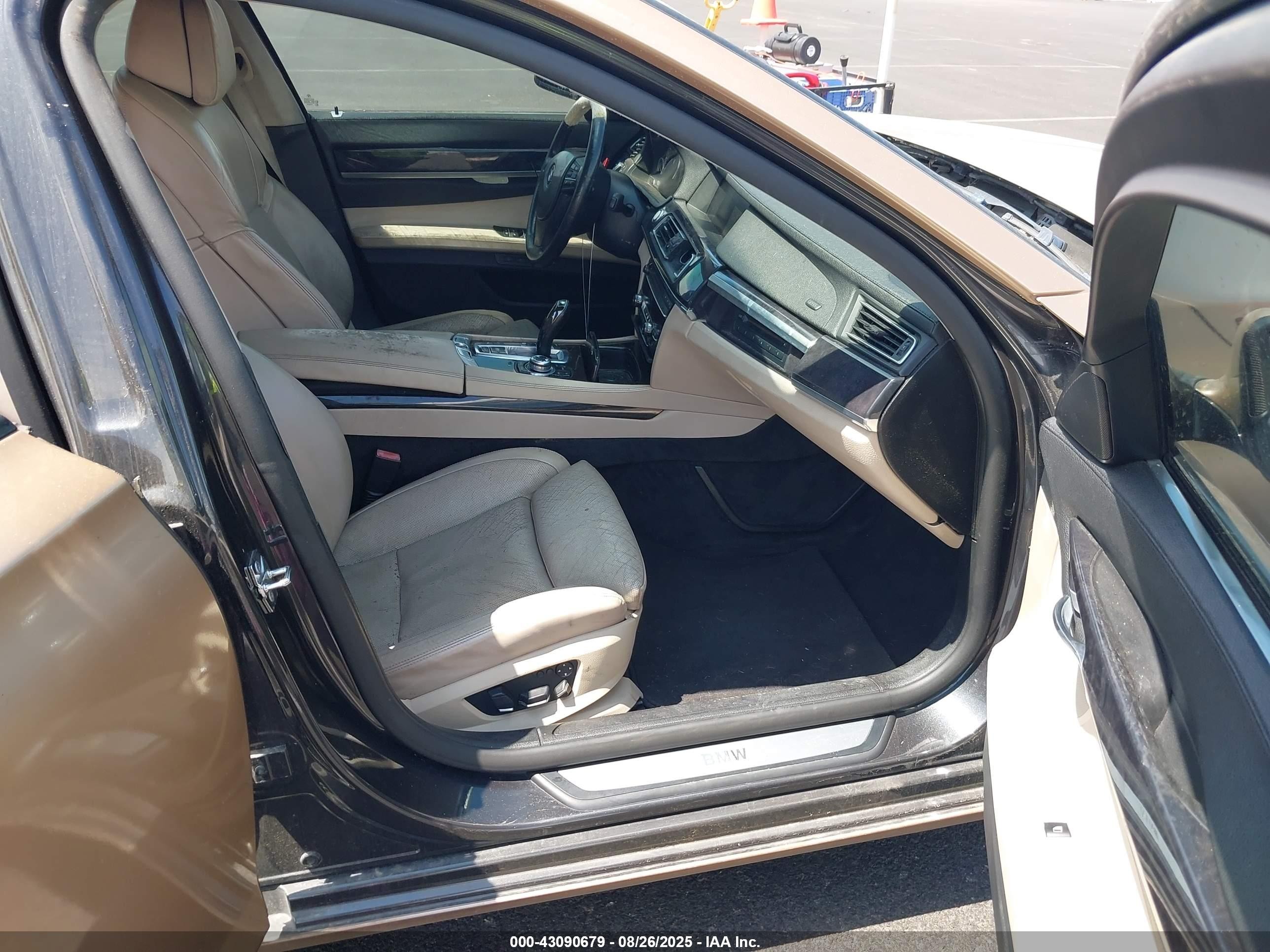 2009 Bmw 750li   Золотой vin: WBAKB83519CY60376