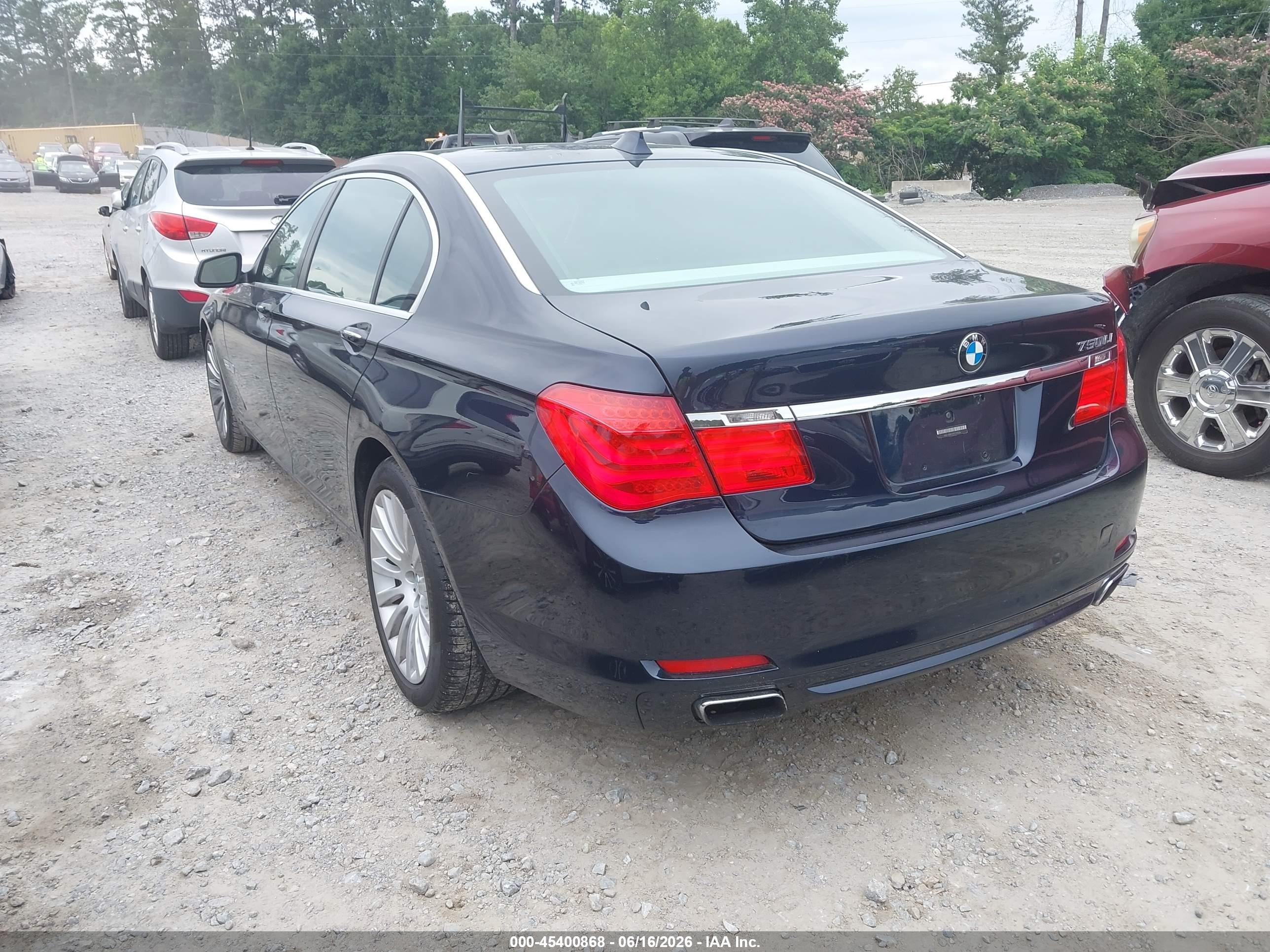 2009 Bmw 750li   Dark Blue vin: WBAKB83529CY59026