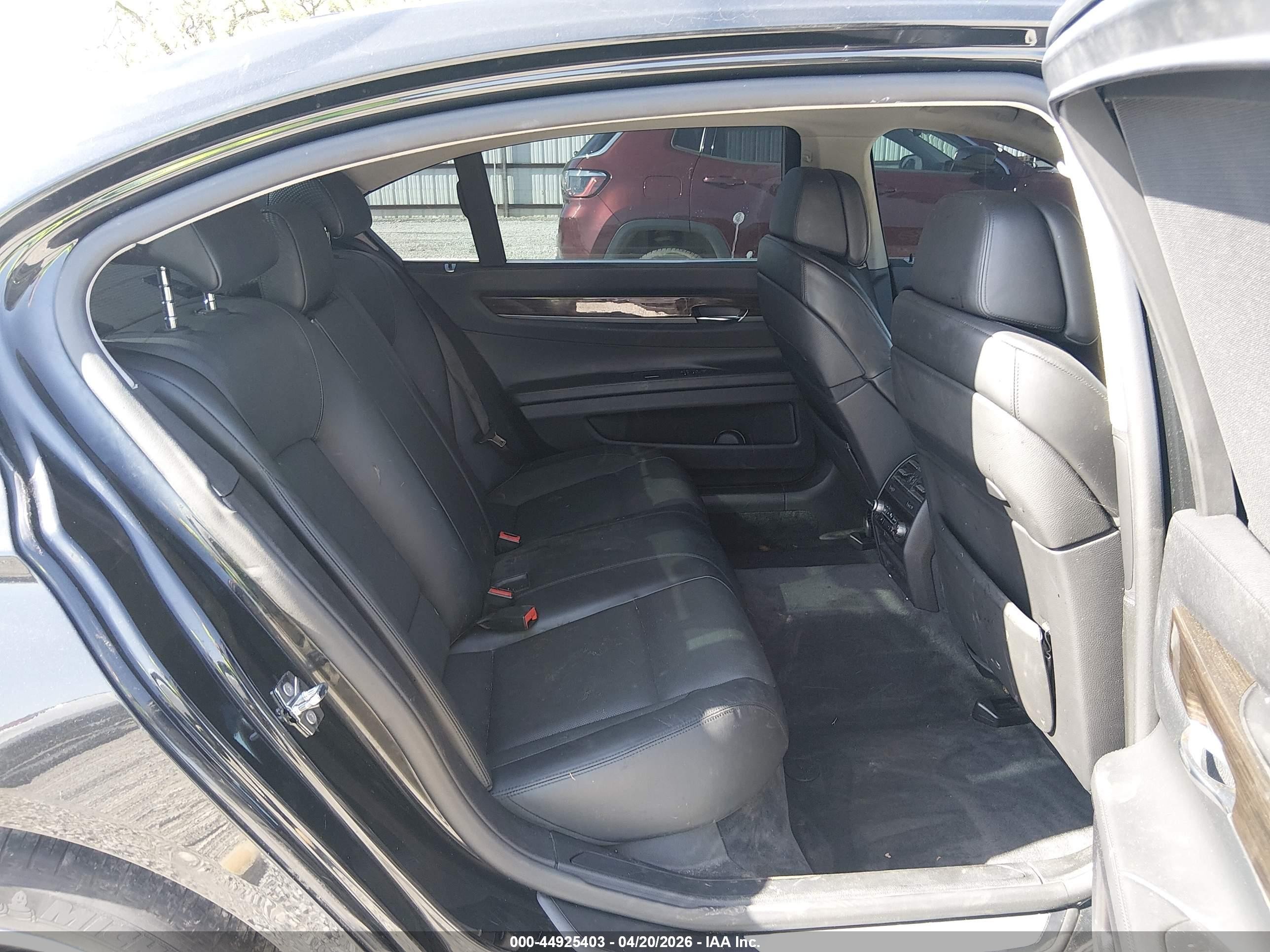 2009 Bmw 750li   Black vin: WBAKB83539CY57981