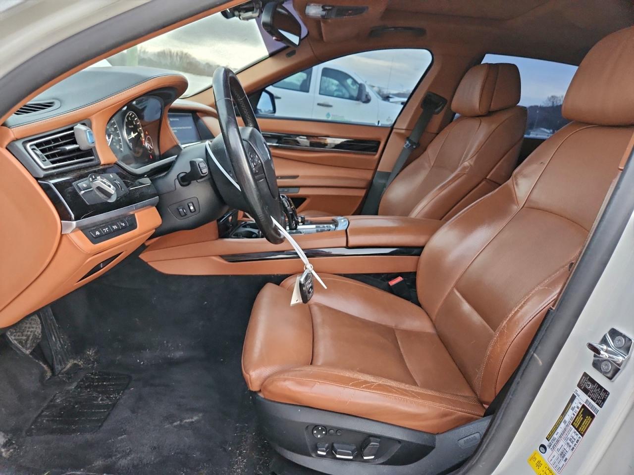 2009 Bmw 750 Li Белый vin: WBAKB83539CY60217