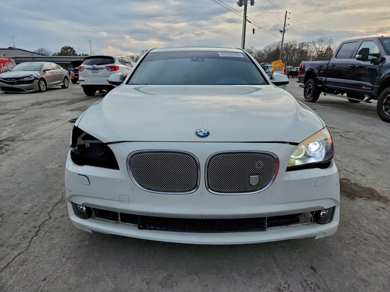 2009 Bmw 750 Li Белый vin: WBAKB83539CY60217