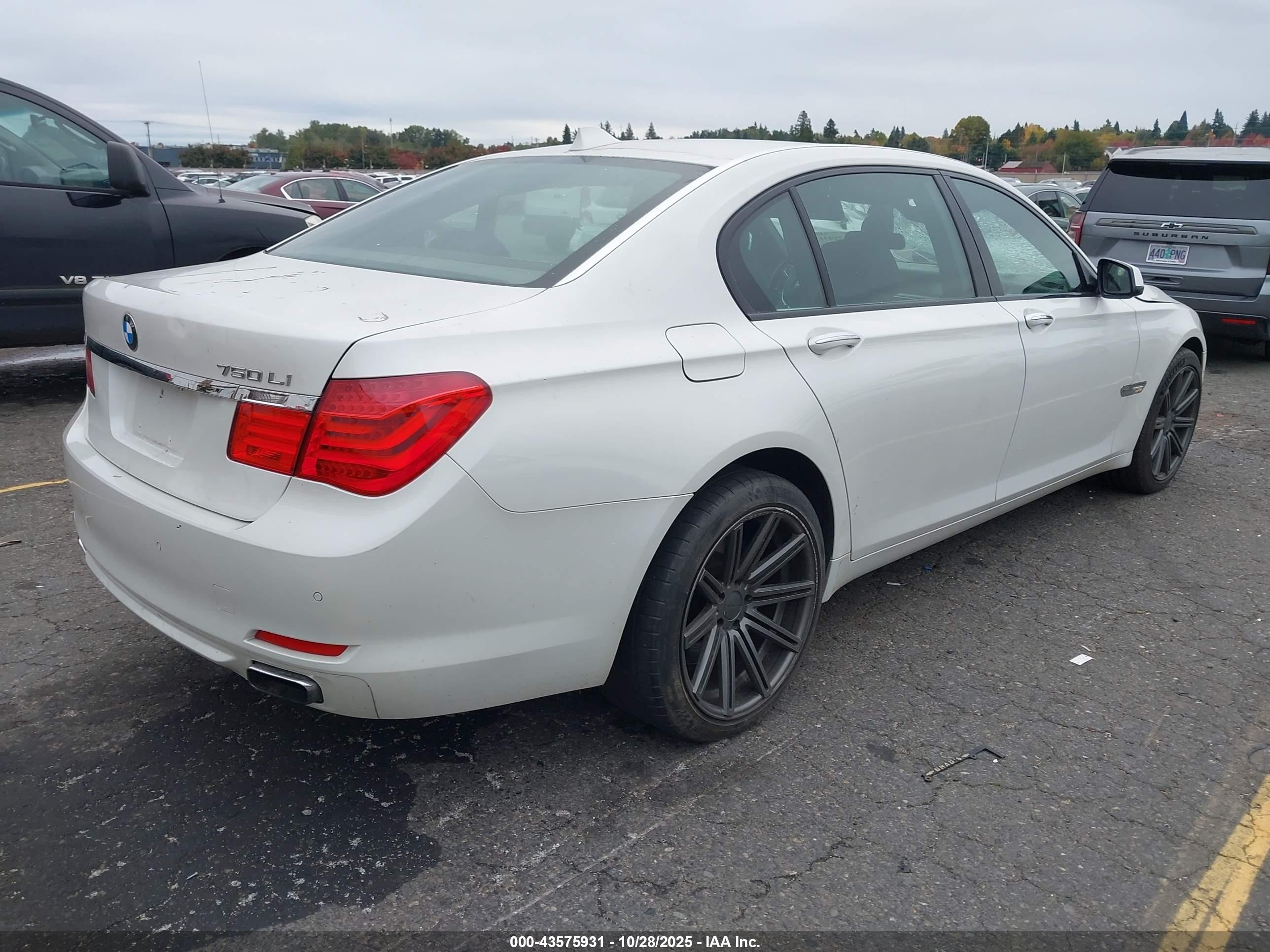 2009 Bmw 750li   White vin: WBAKB83549CY59299