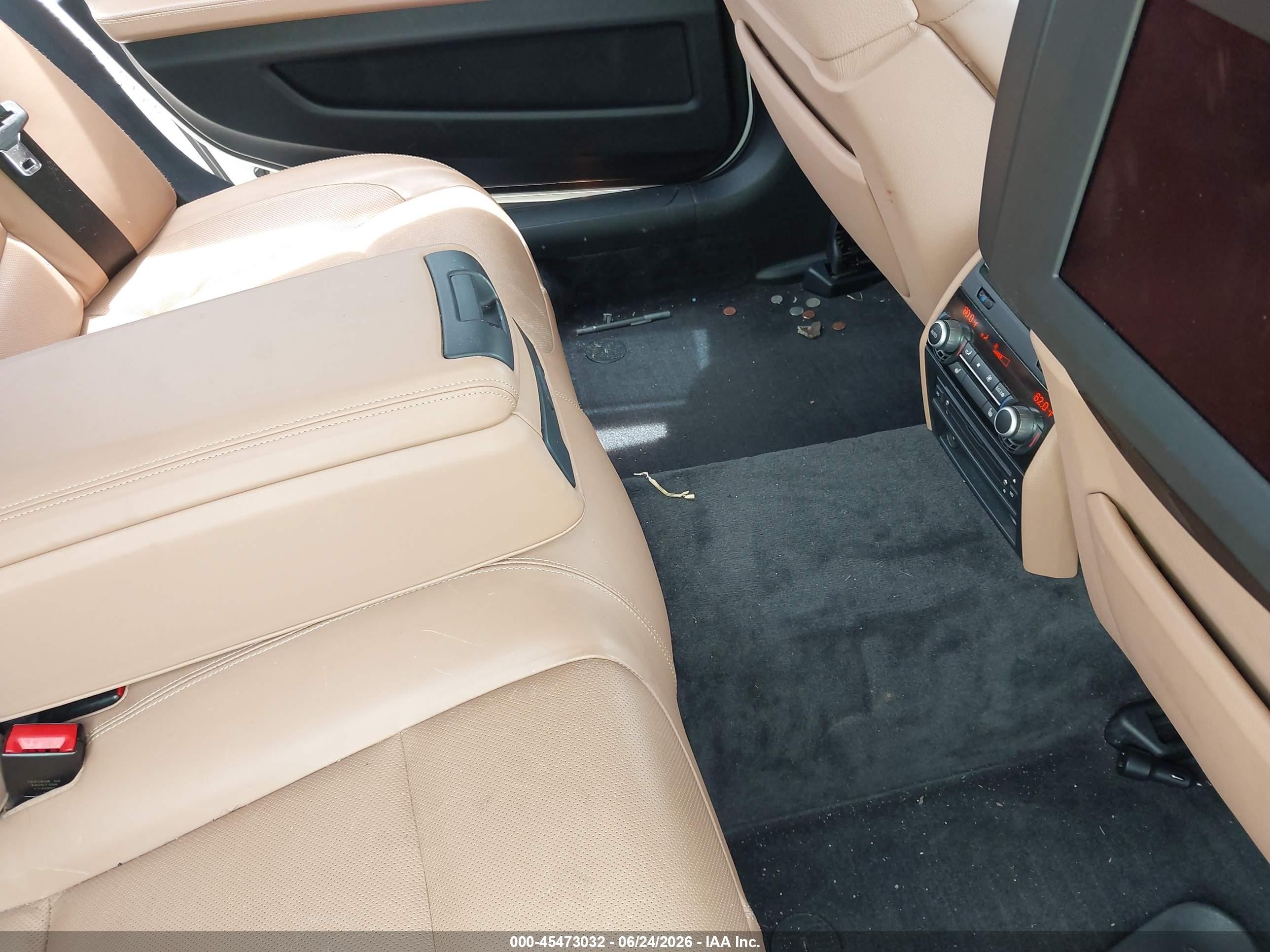 2009 Bmw 750li   White vin: WBAKB83549CY61604
