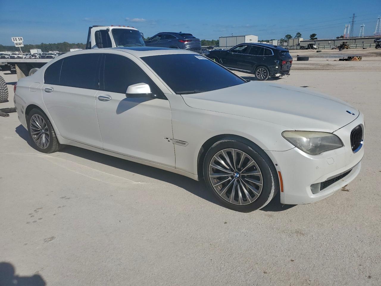 2009 Bmw 750 Li Белый vin: WBAKB83559CY62003