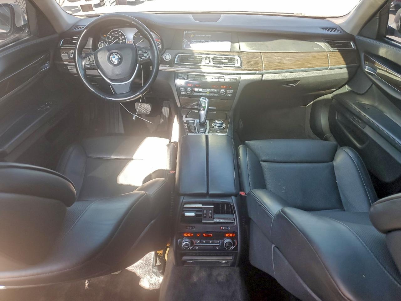 2009 Bmw 750 Li Белый vin: WBAKB83559CY62003